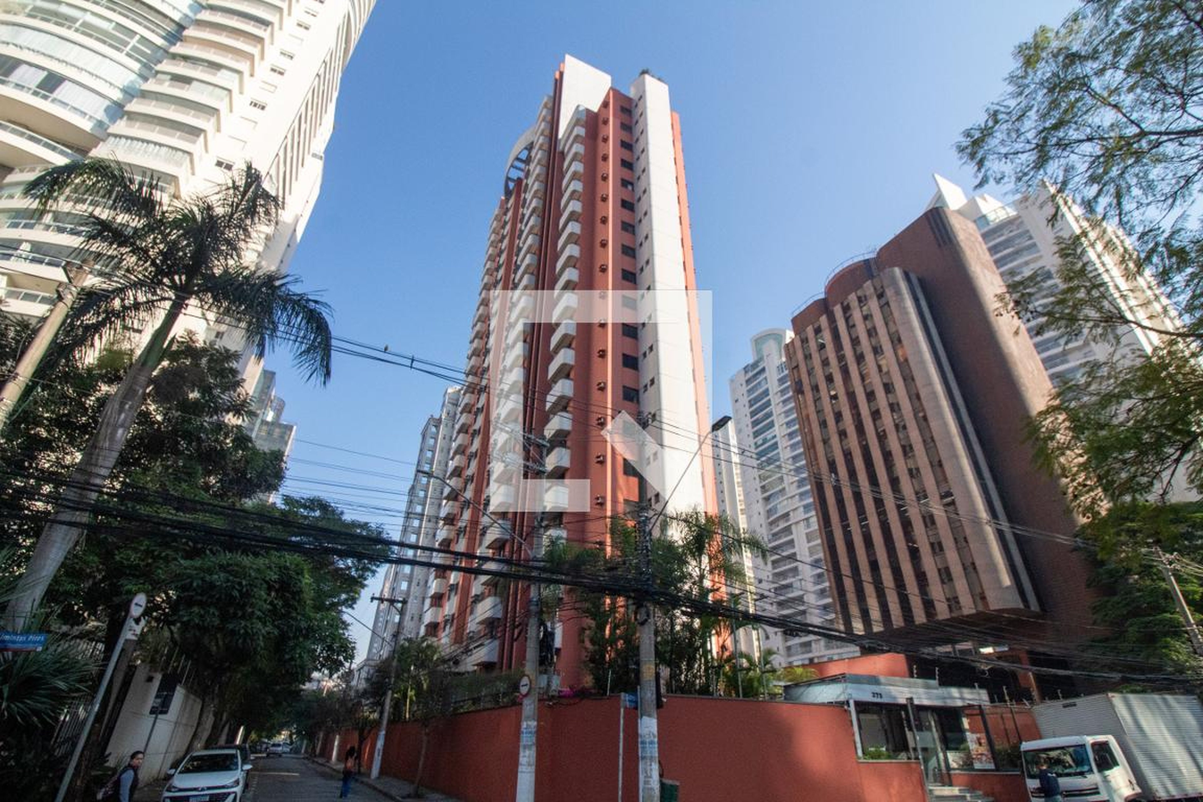 Fachada do Prédio Condomínio Flat Mercure