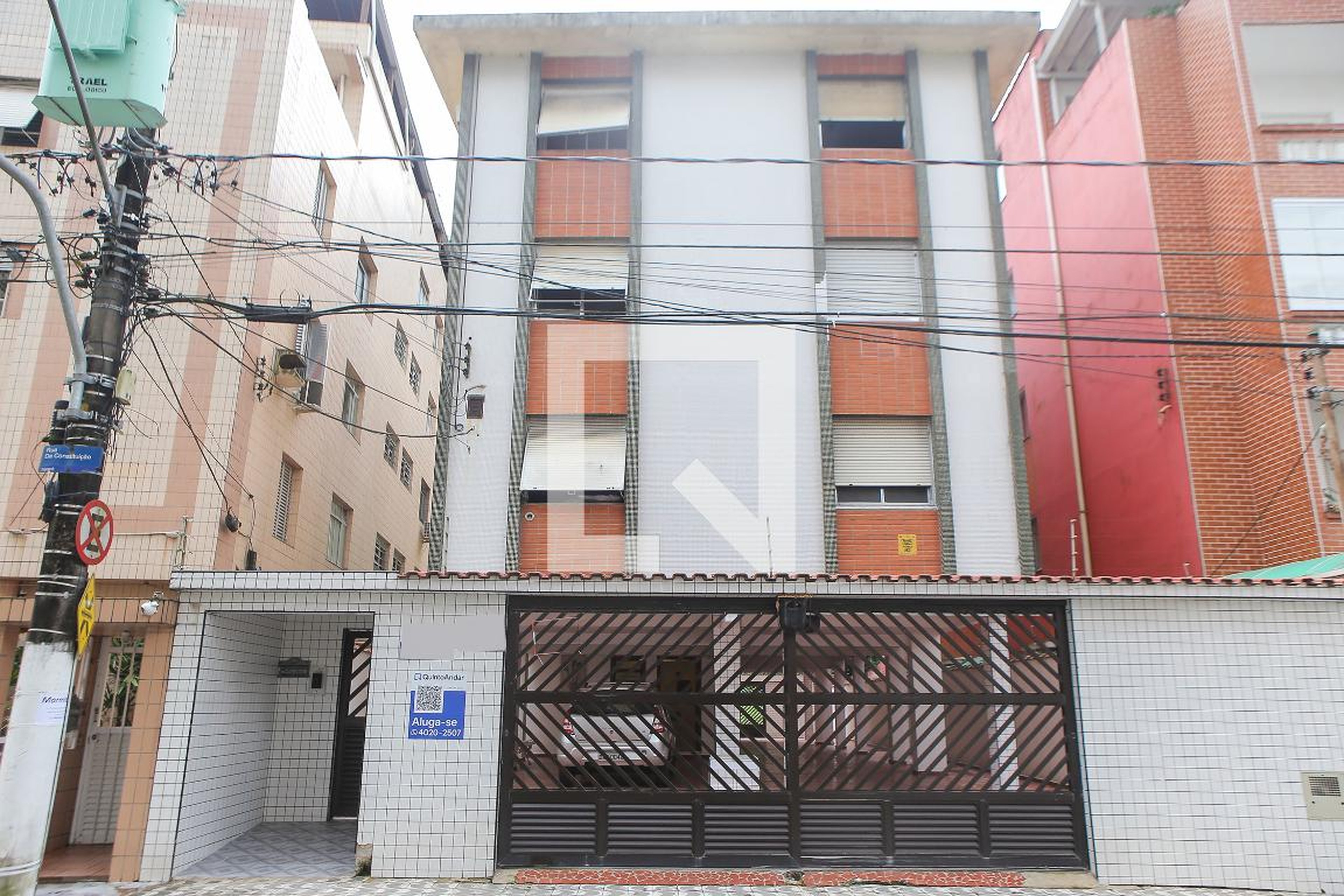 Fachada Condomínio em Rua da Constituição, 420