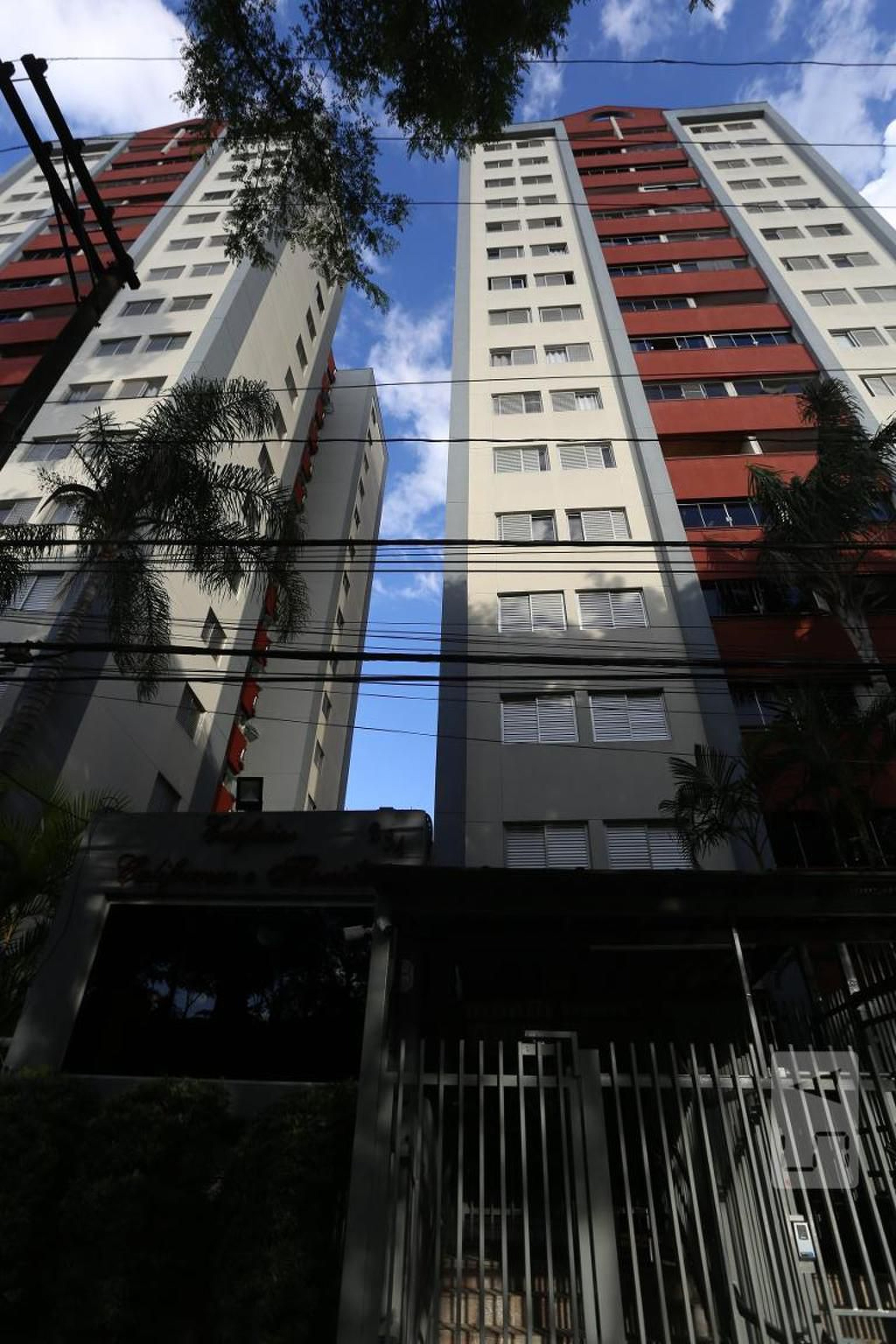 Fachada do Prédio Condomínio Califórnia e Florida