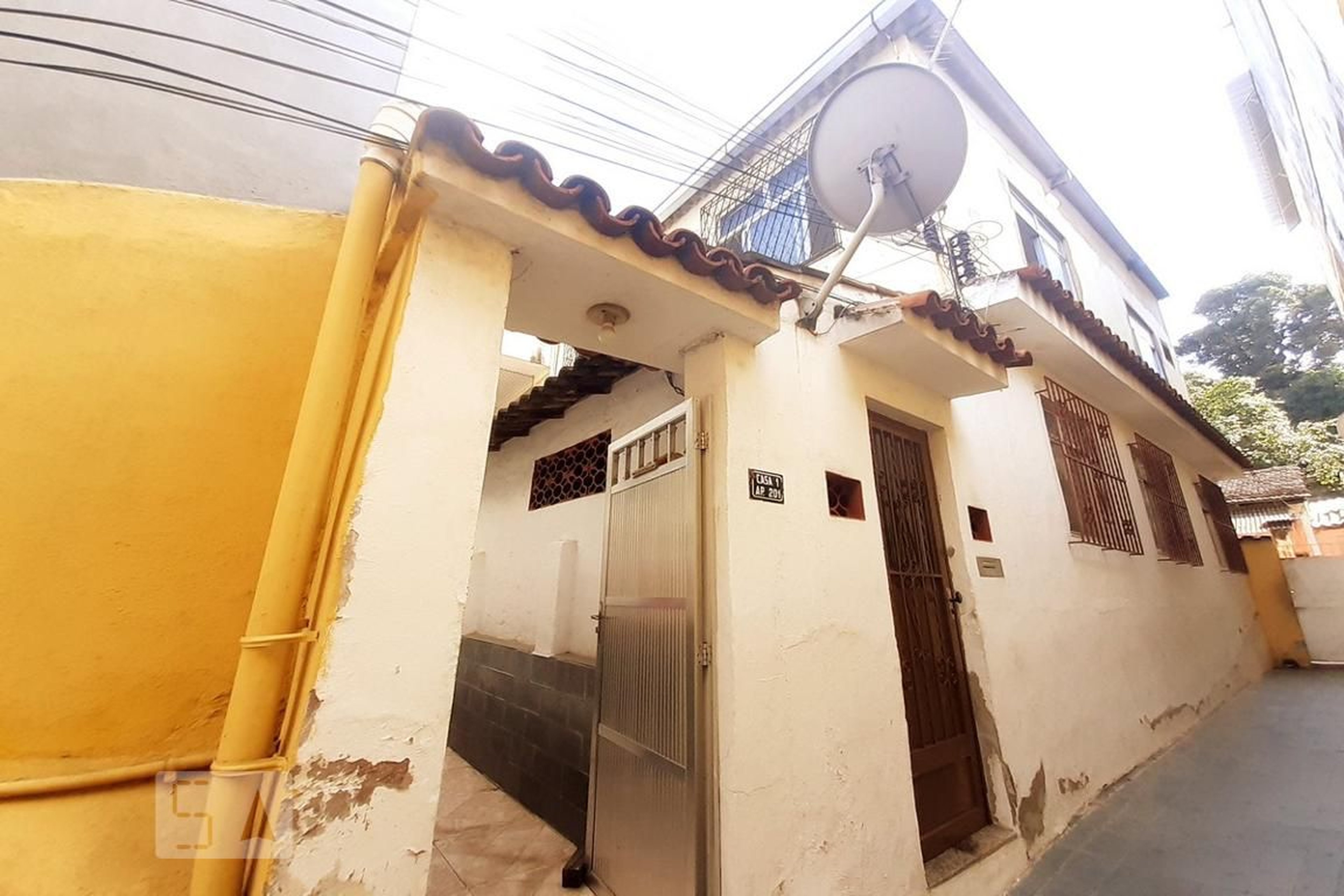 Fachada Condomínio em Rua Pedro Domingues, 56