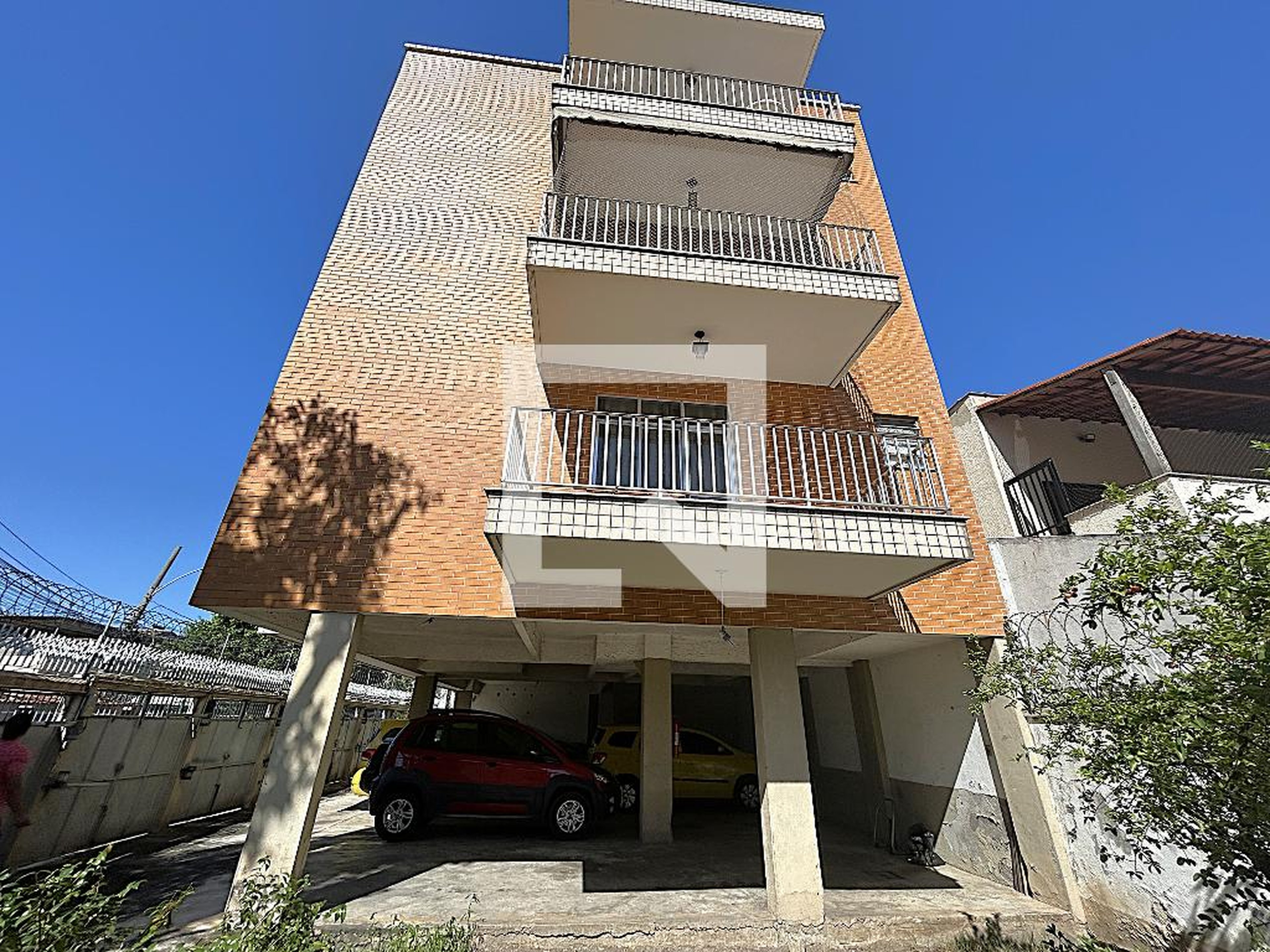 Fachada Condomínio em Rua Itamaracá, 96