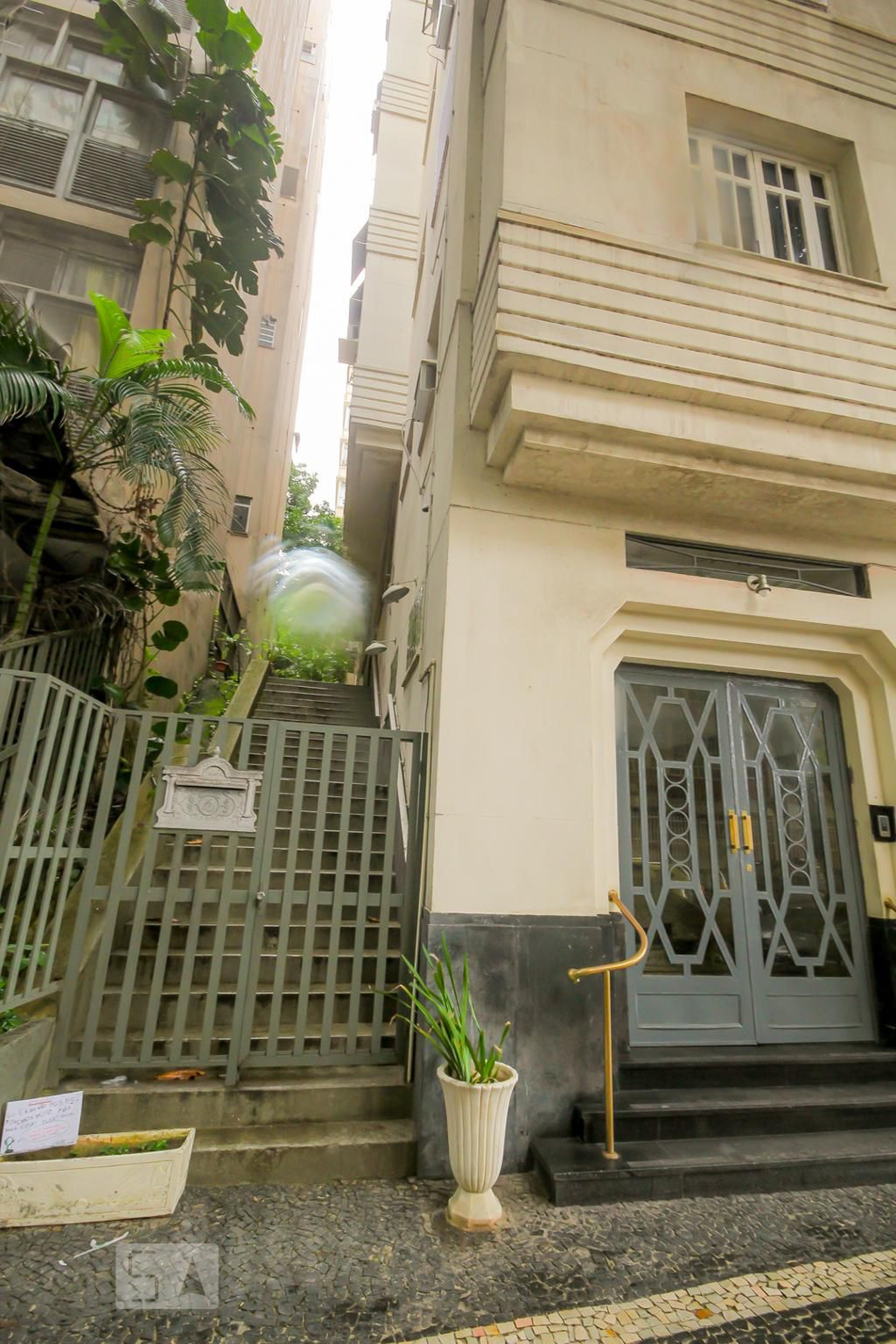 Fachada Condomínio Rua República do Peru