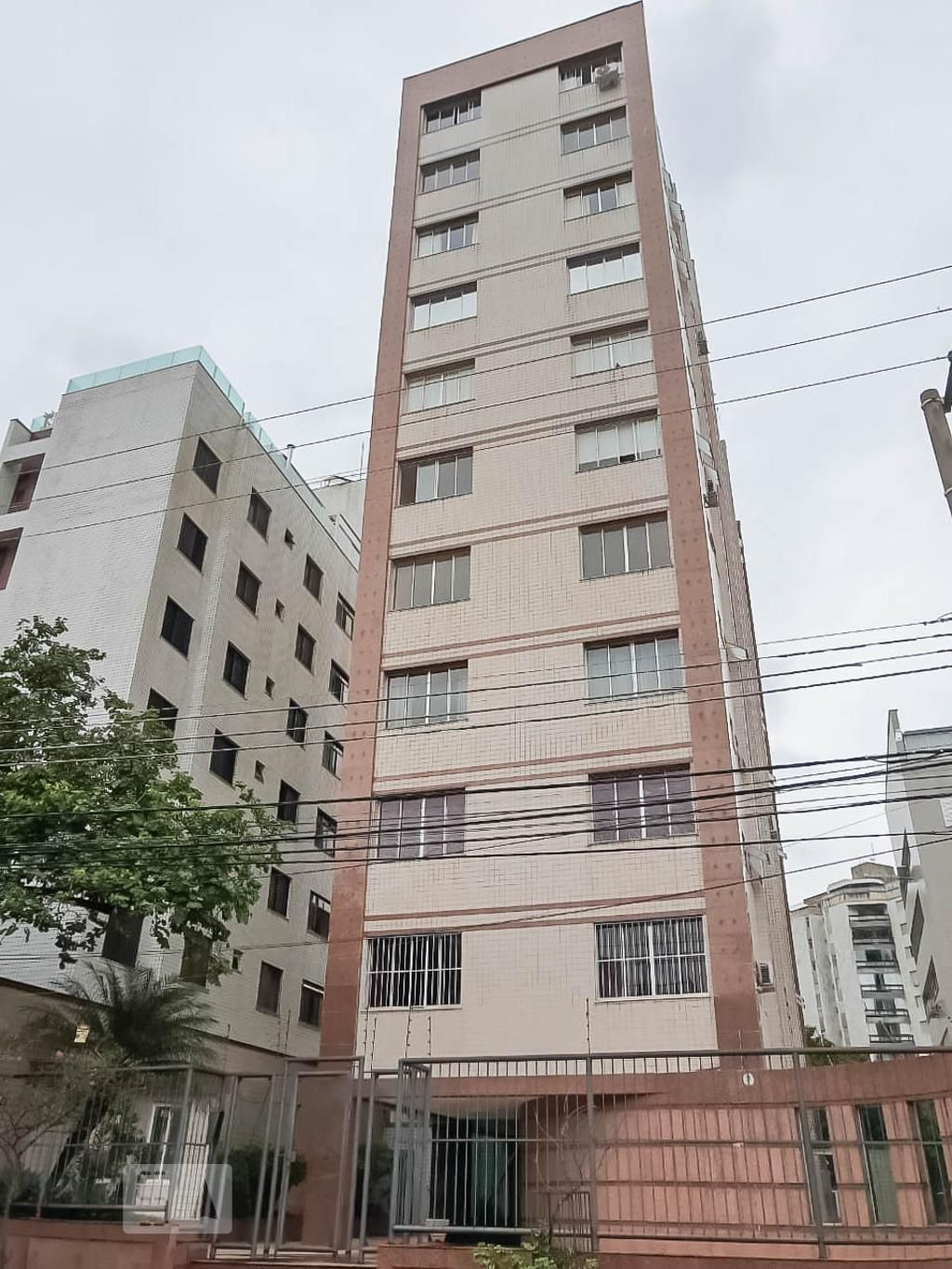 Fachada do Prédio Condomínio Renné Magritte