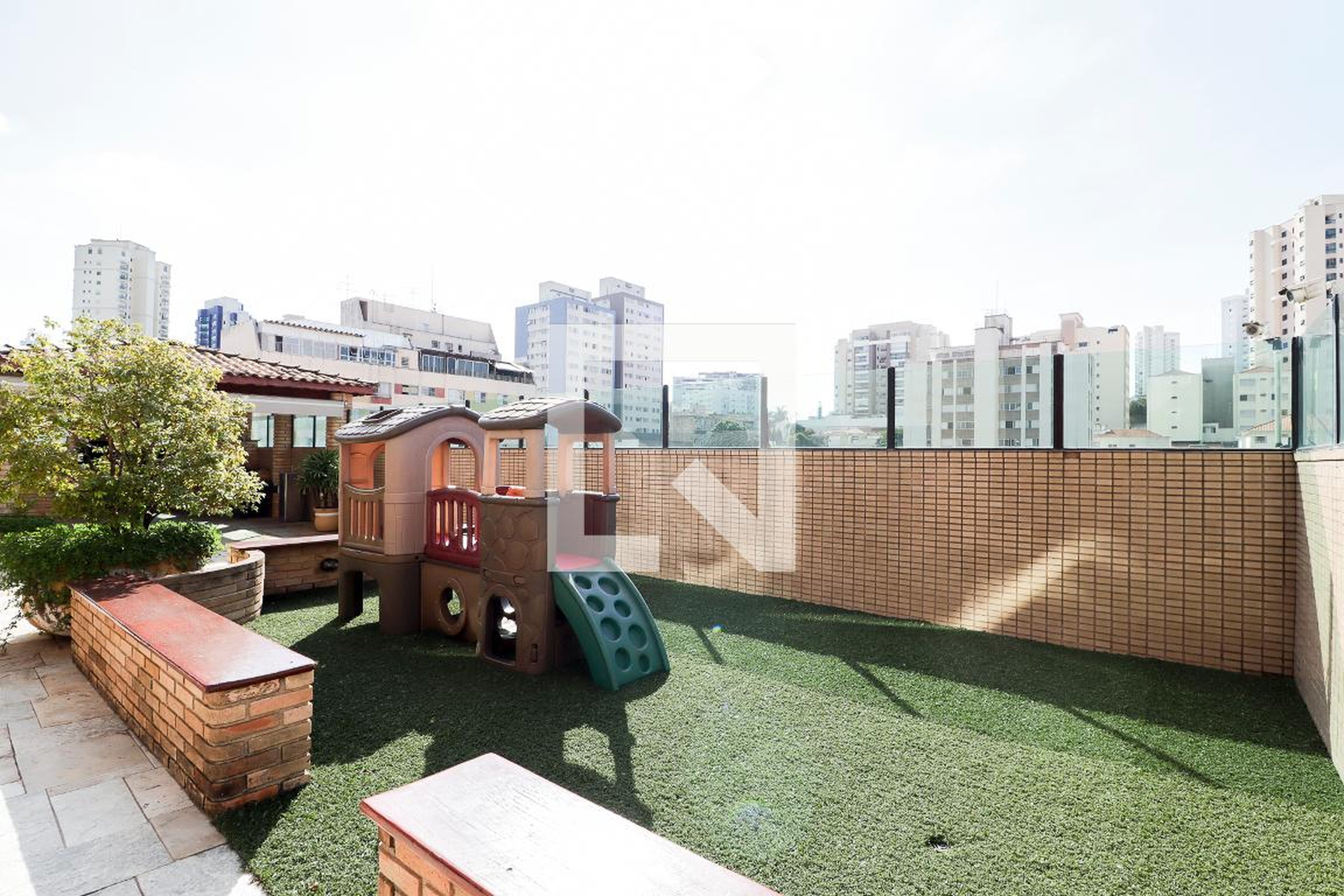 Playground - JD das Colinas e