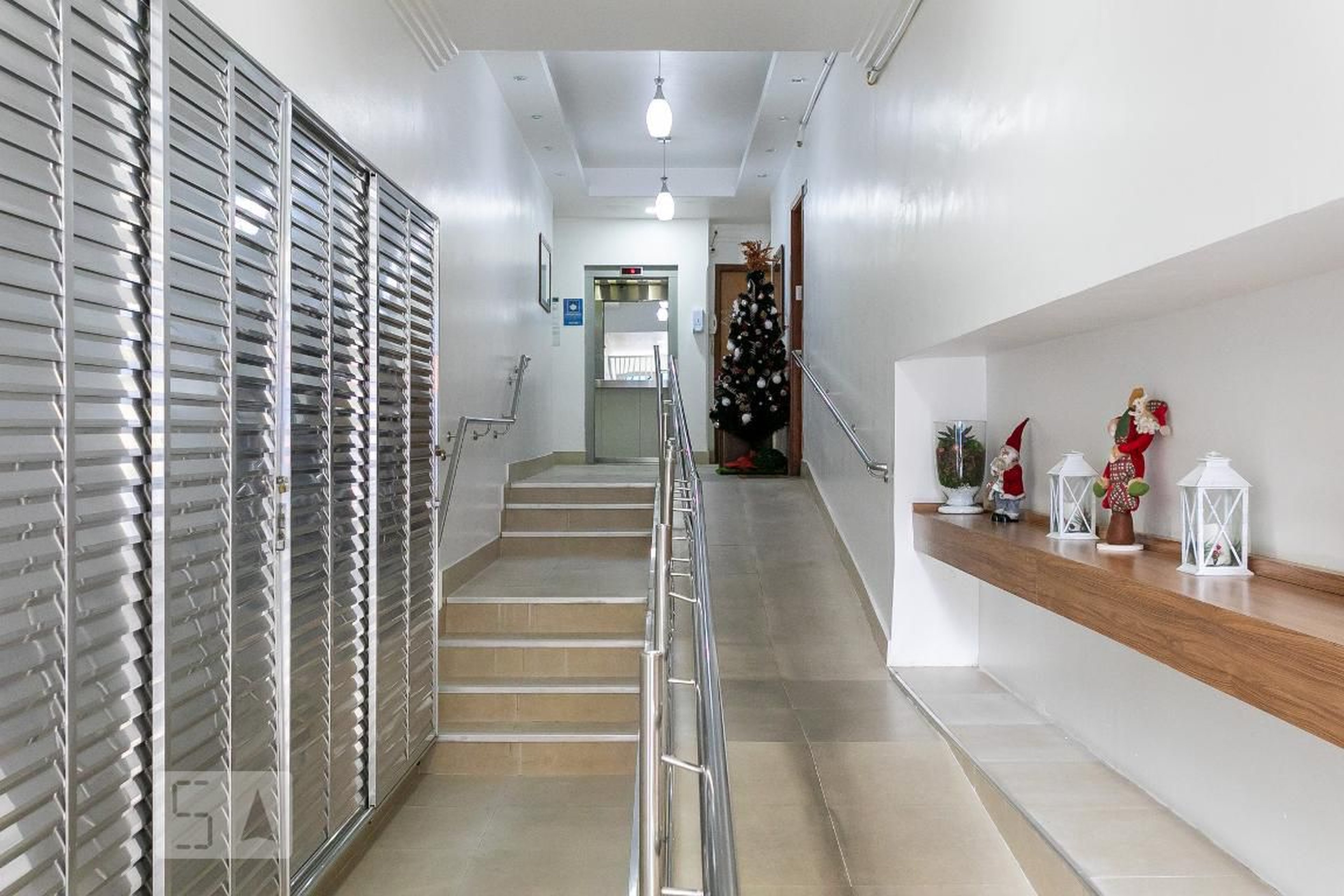 Hall de Entrada - Anna Fremder