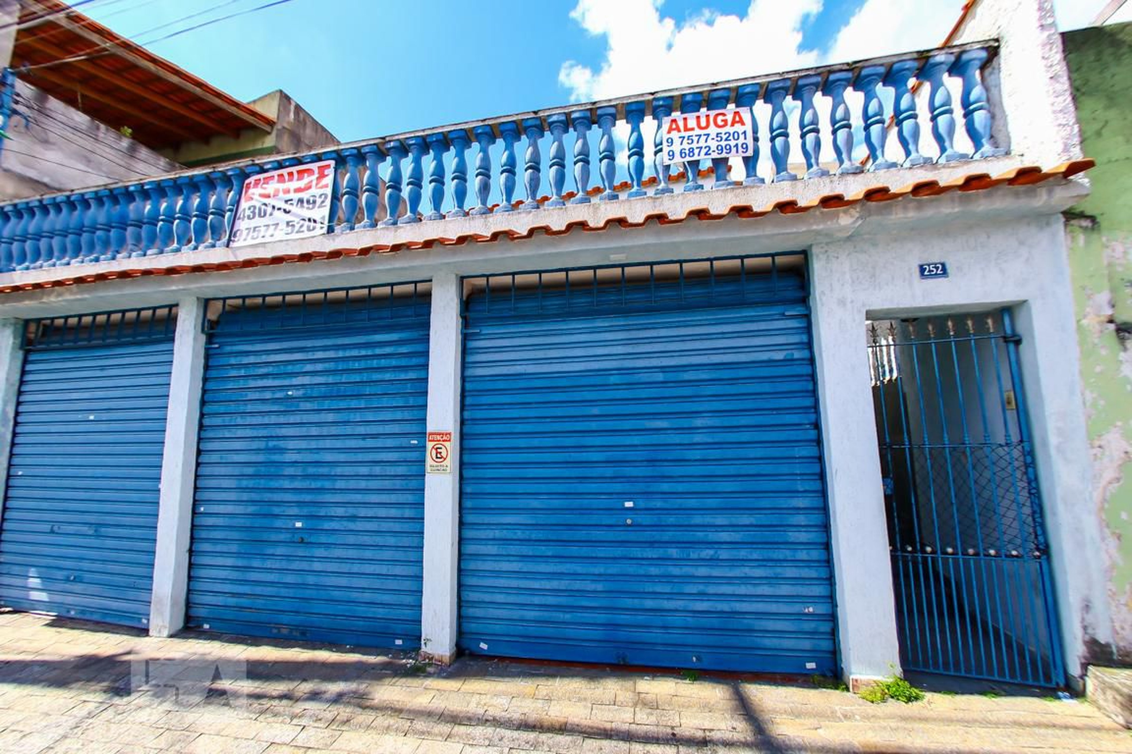 Fachada Condomínio em R. Murutinga do Sul, 252