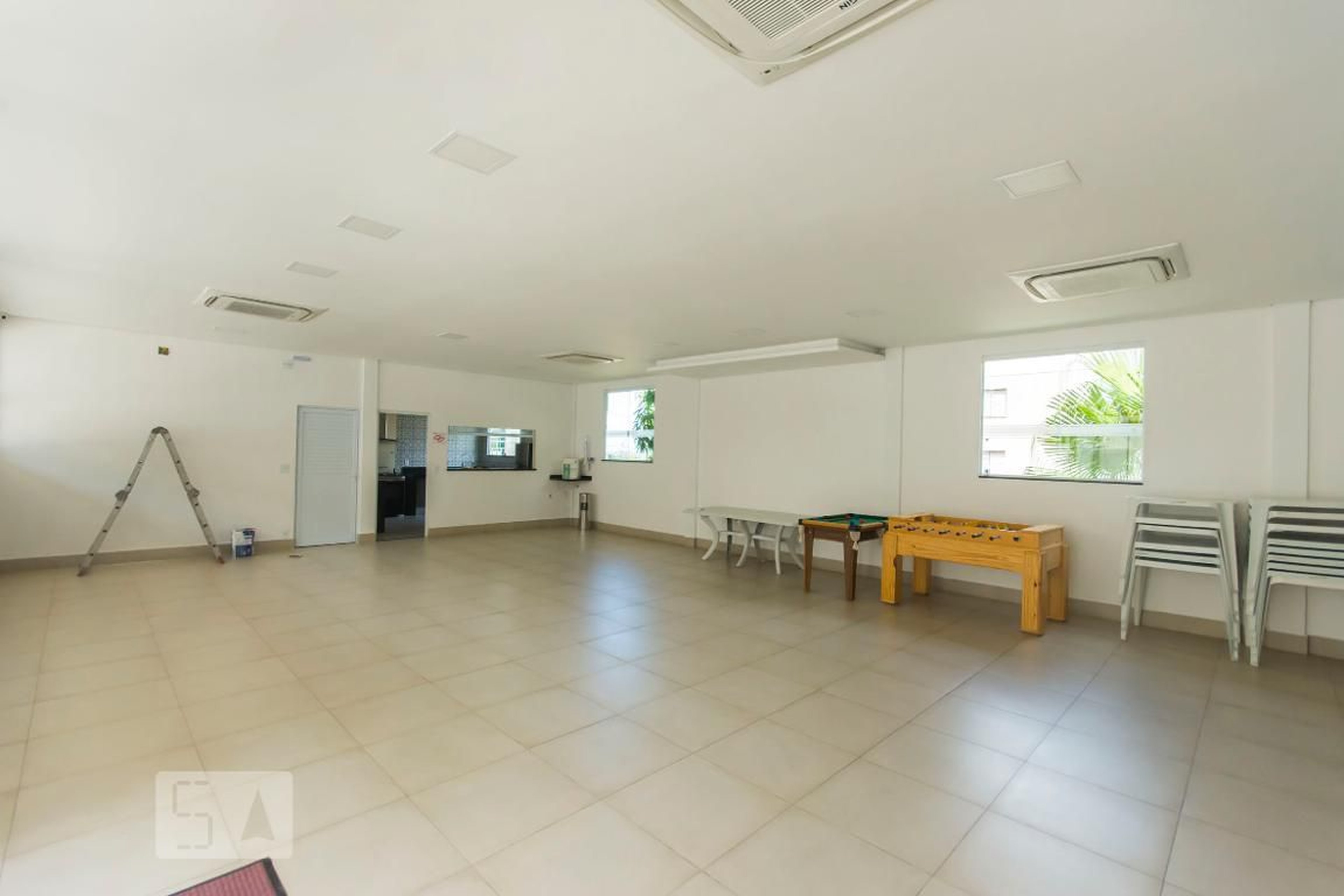 Salão de festas - Amadeu Mendes