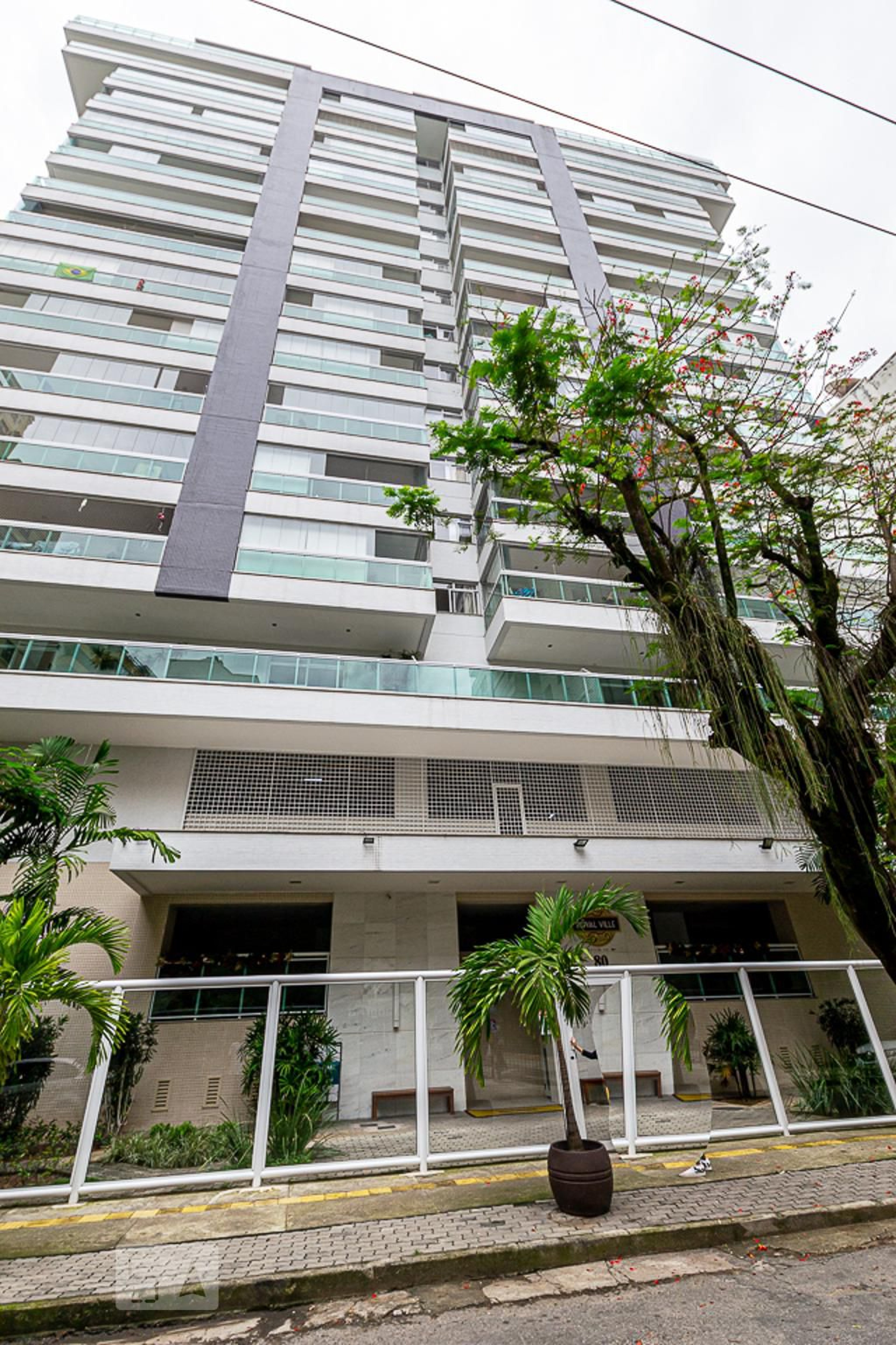 Fachada do Prédio Condomínio Royal Ville