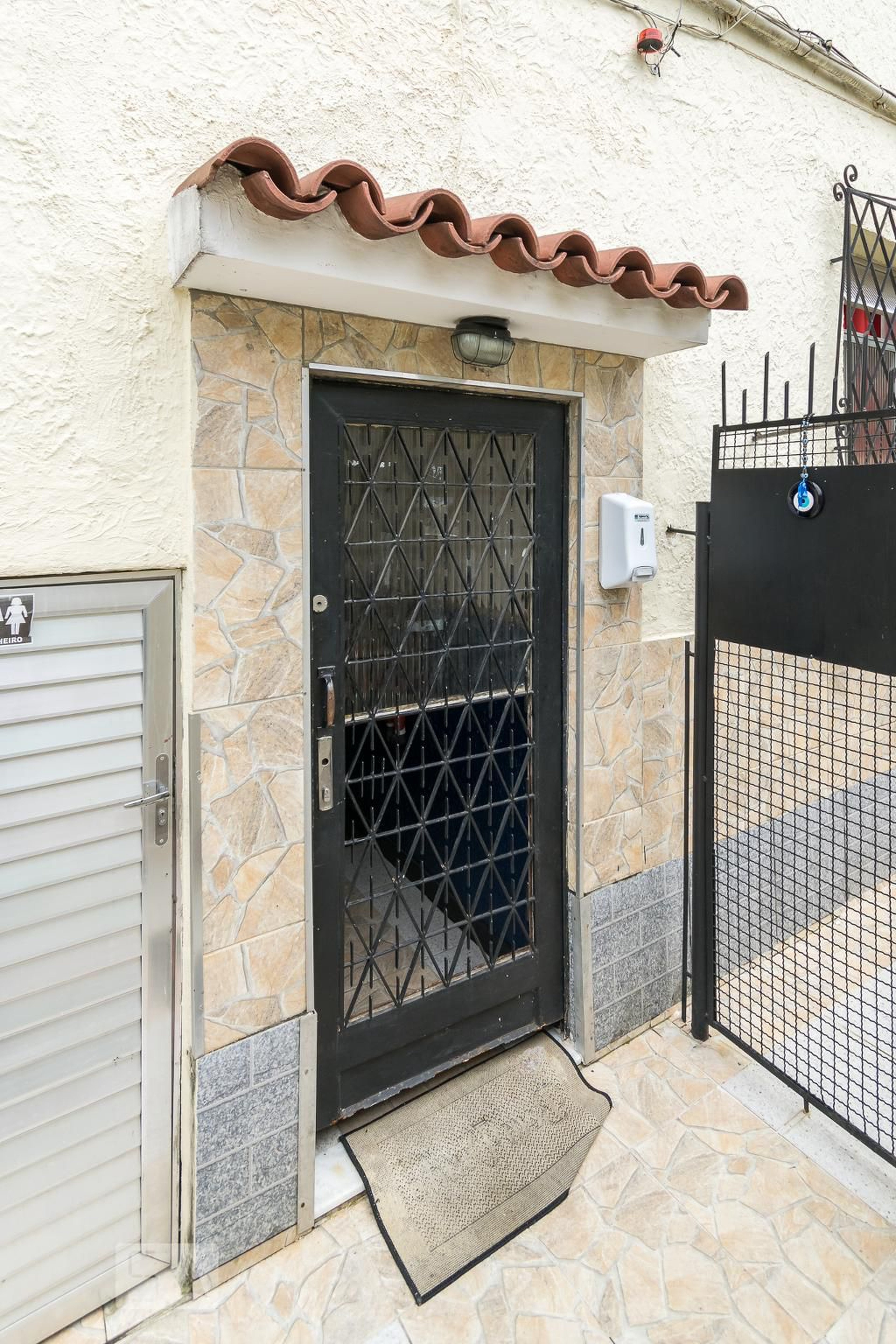 Entrada do prédio - null