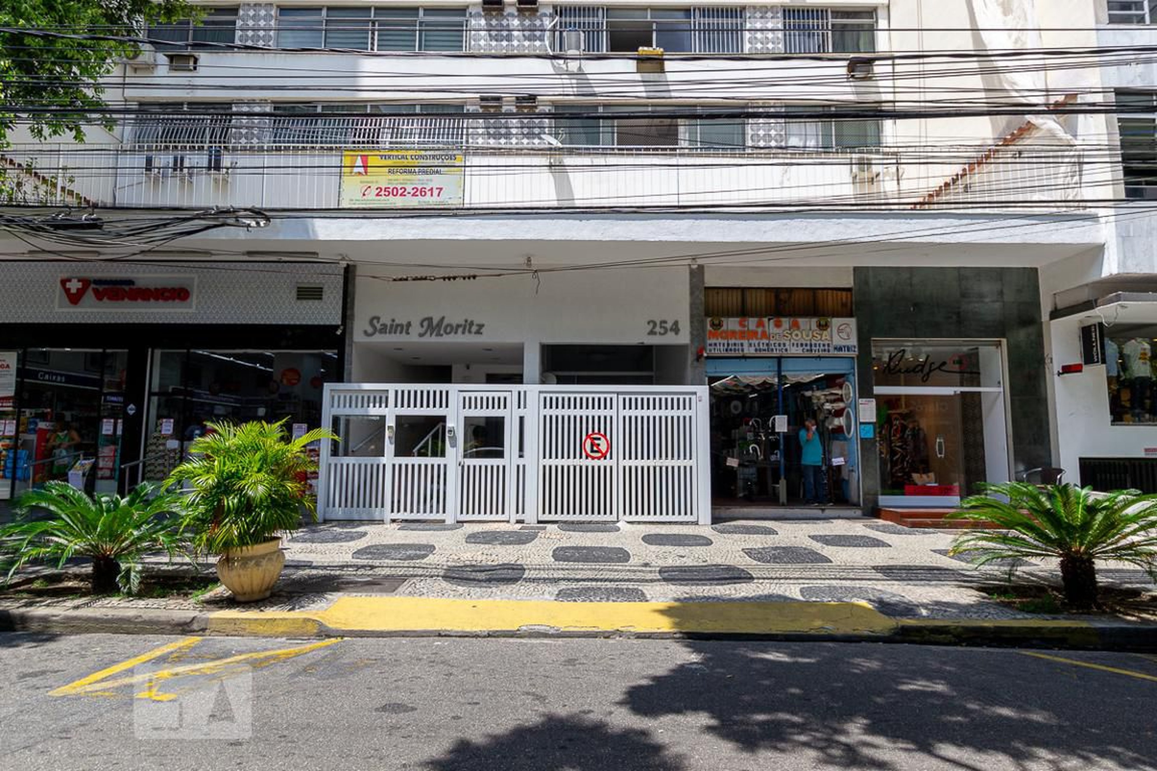 Entrada - Edifício Saint Moritz