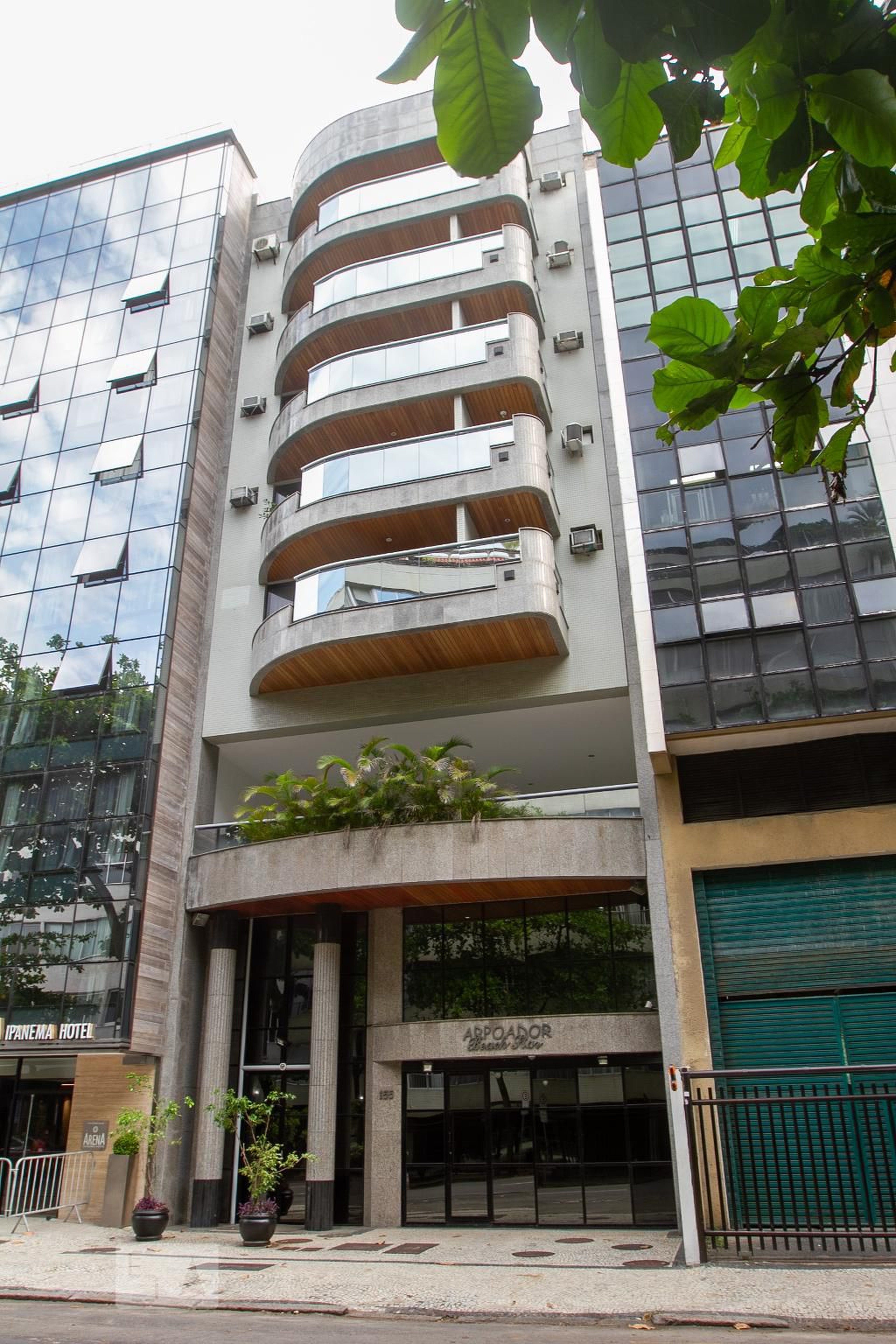 Fachada do Prédio Condomínio Arpoador Beach Star