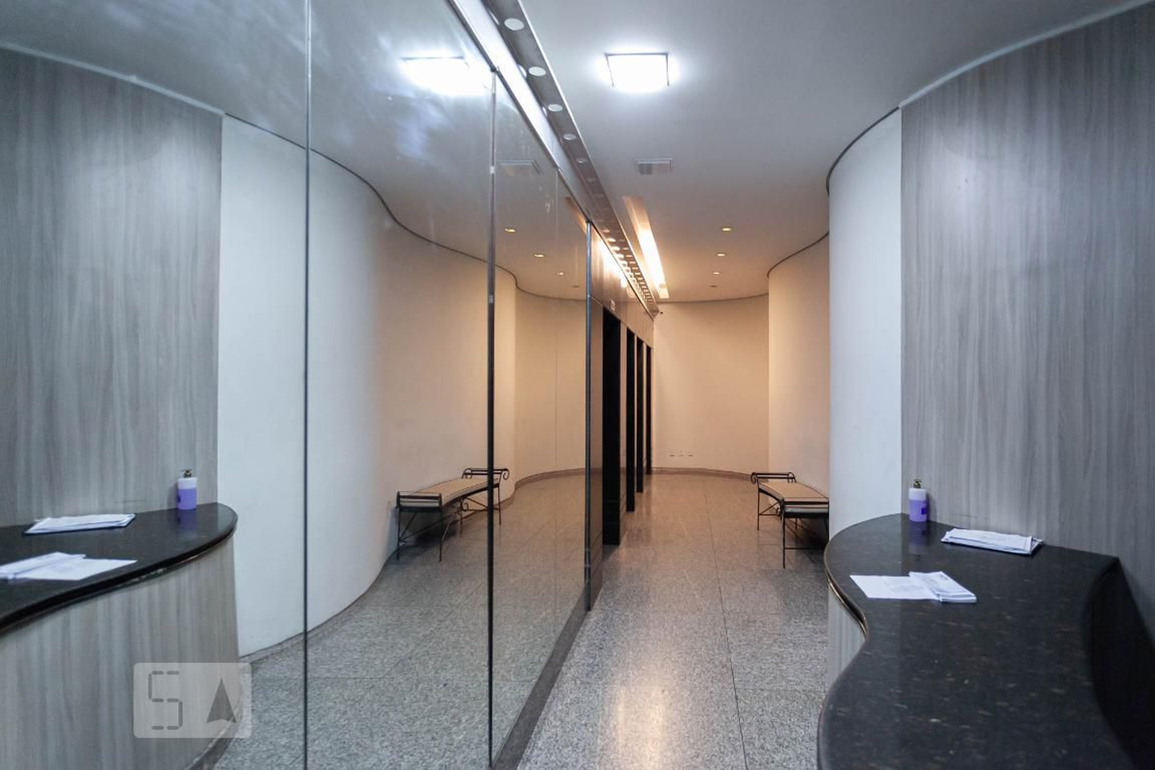 Hall de Entrada - Bertoia