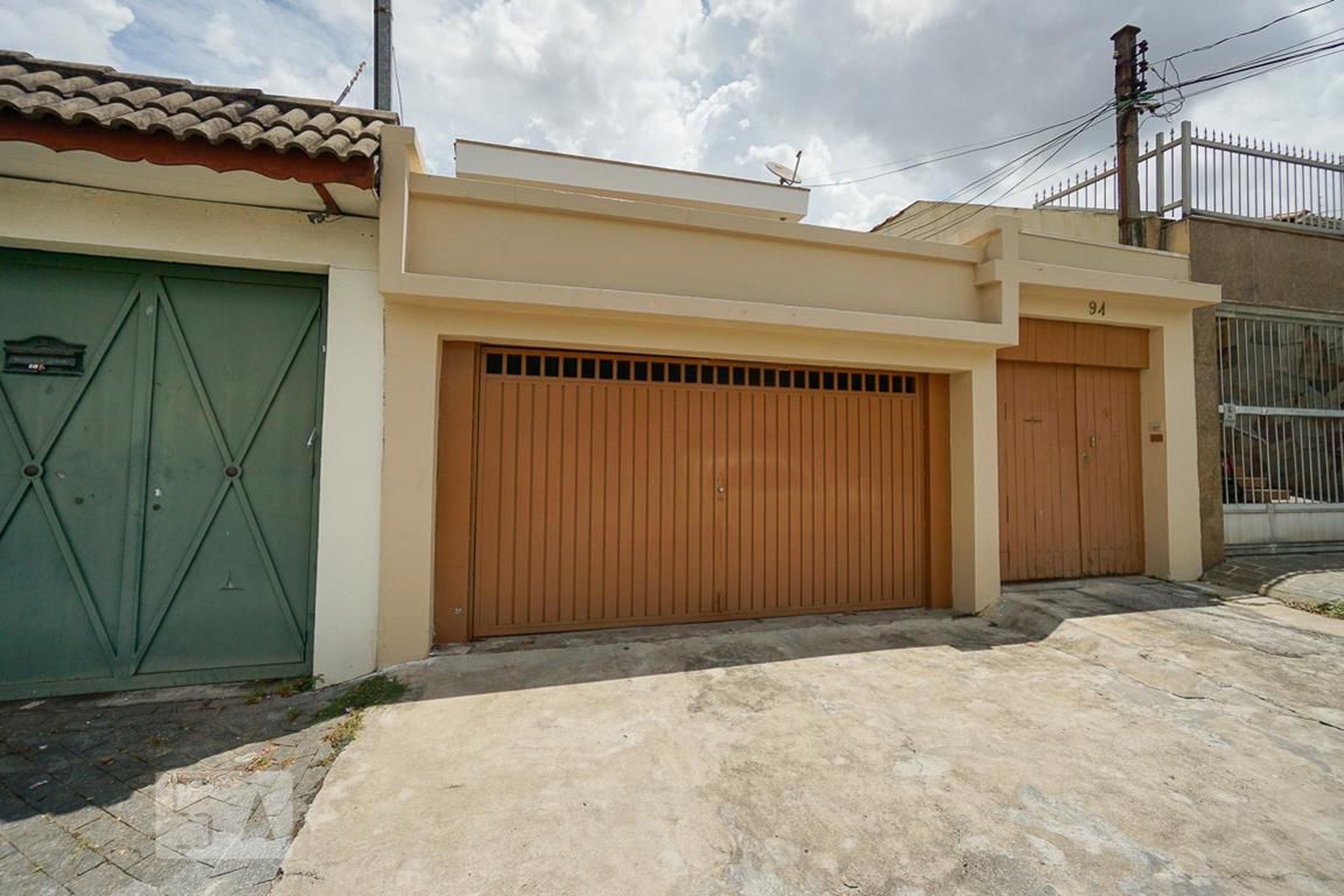 Fachada Condomínio em Rua França Carvalho, 94