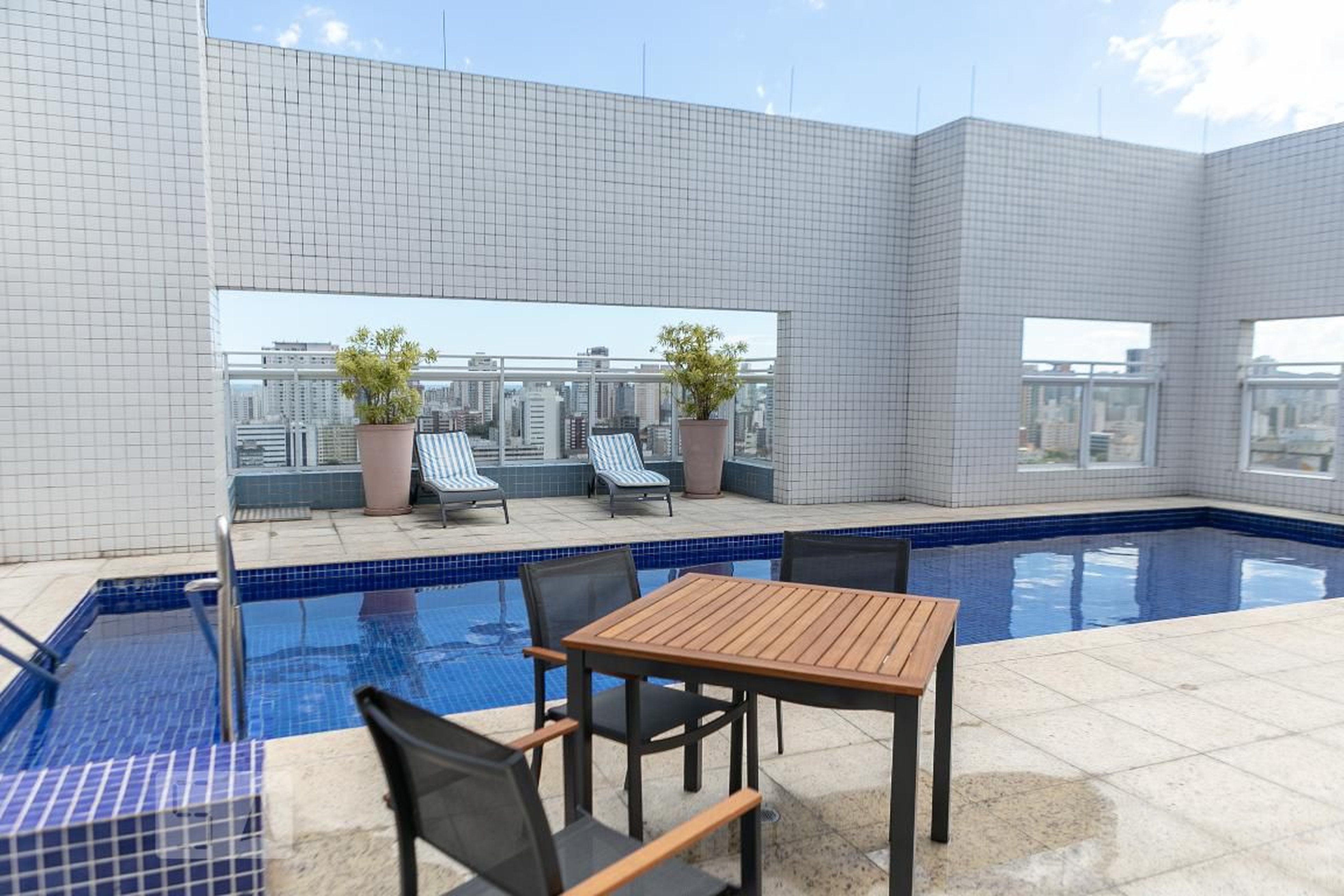 Piscina - ED: Patio 21