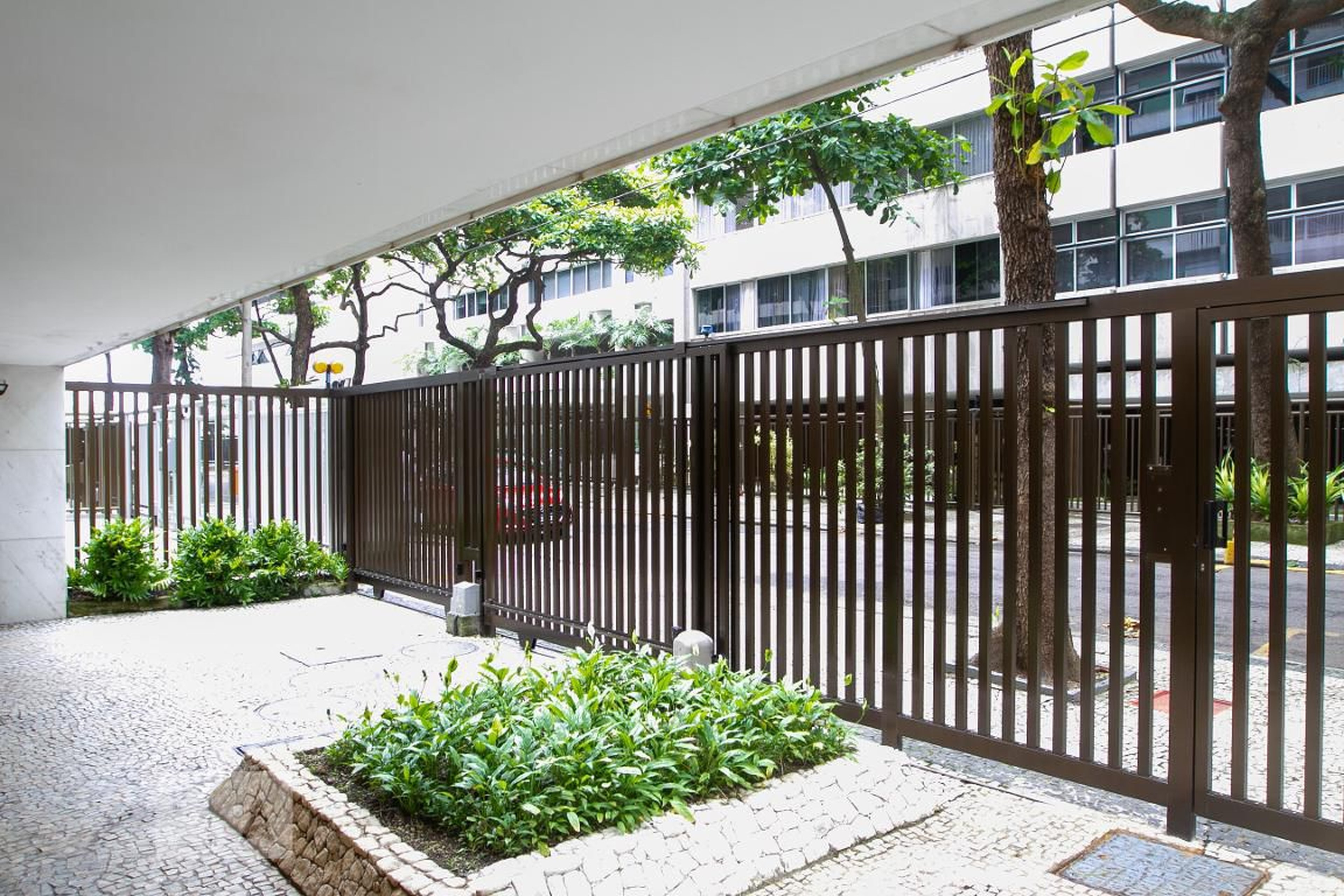 Entrada do Prédio - null