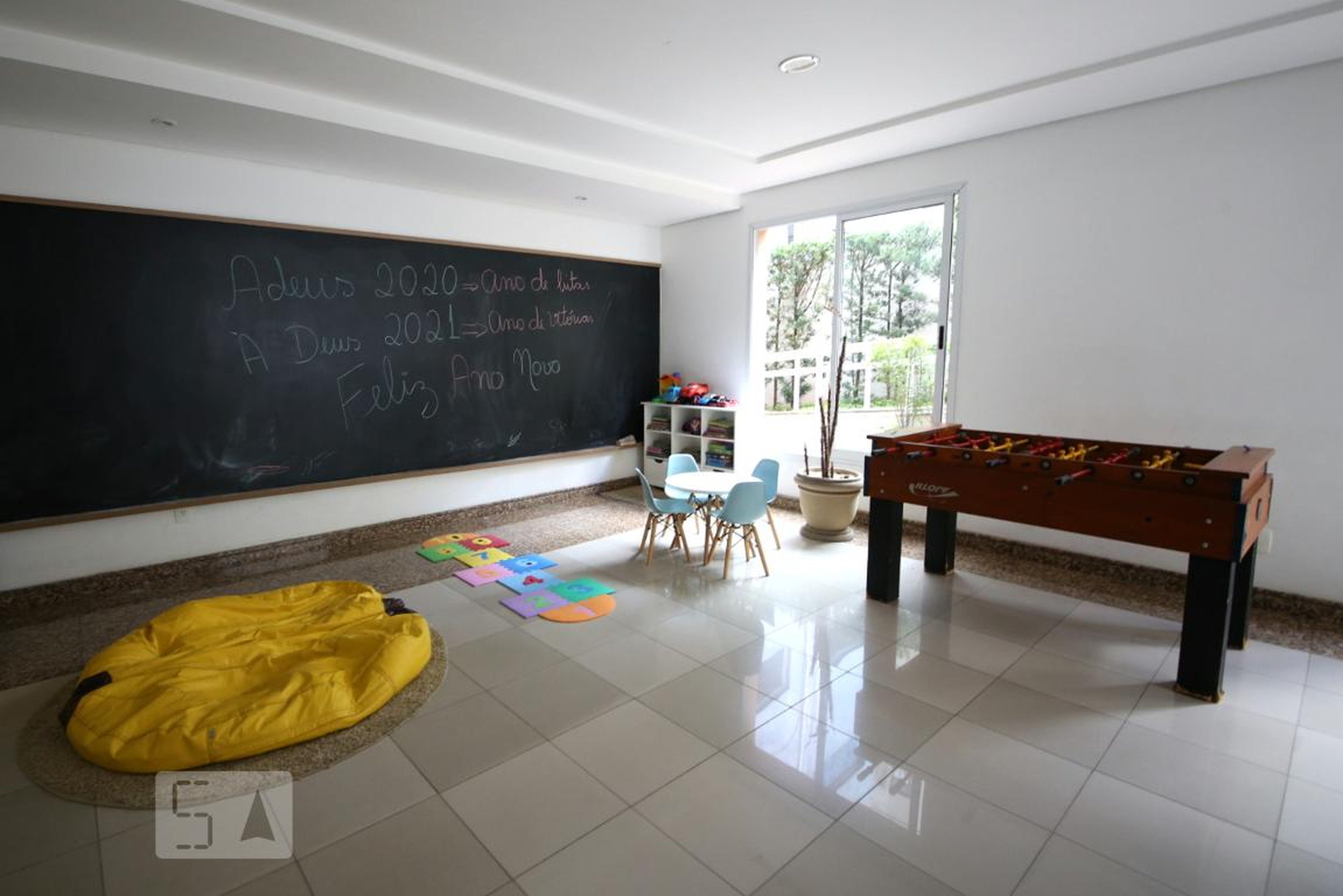 Sala de Jogos - Edifício Practical Life Nebraska
