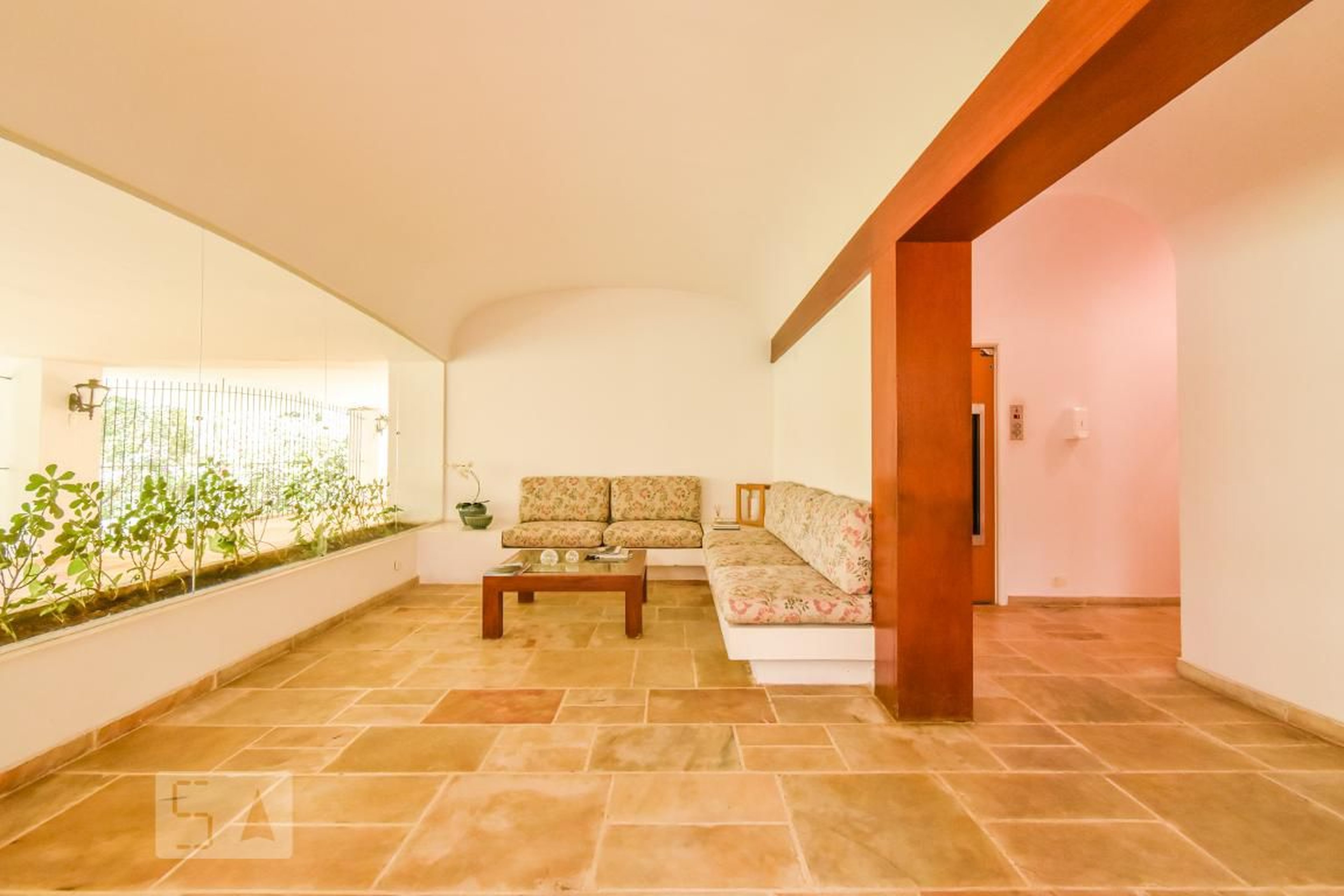 Hall Social - Mediterranee