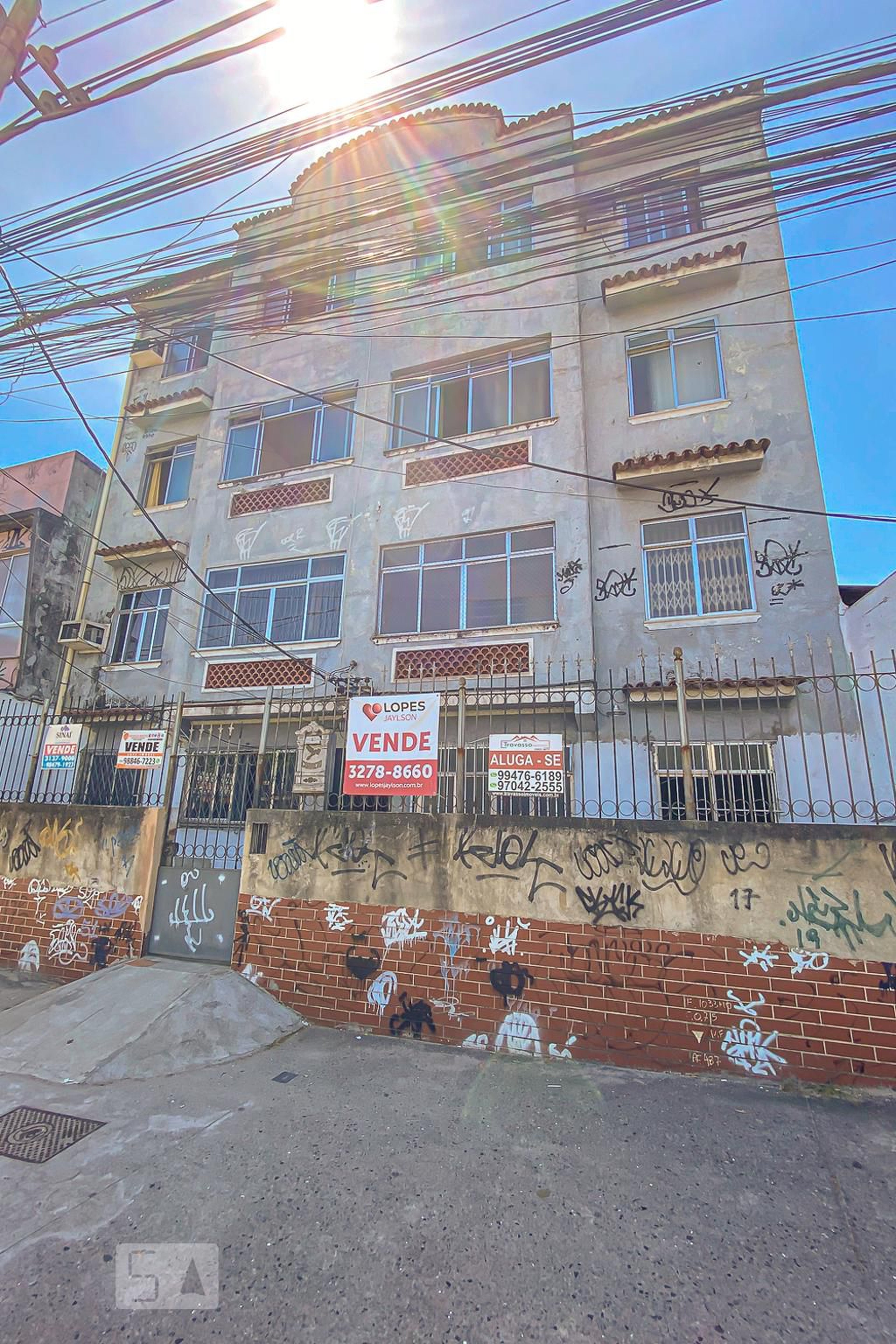 Fachada do Prédio Condomínio Ana