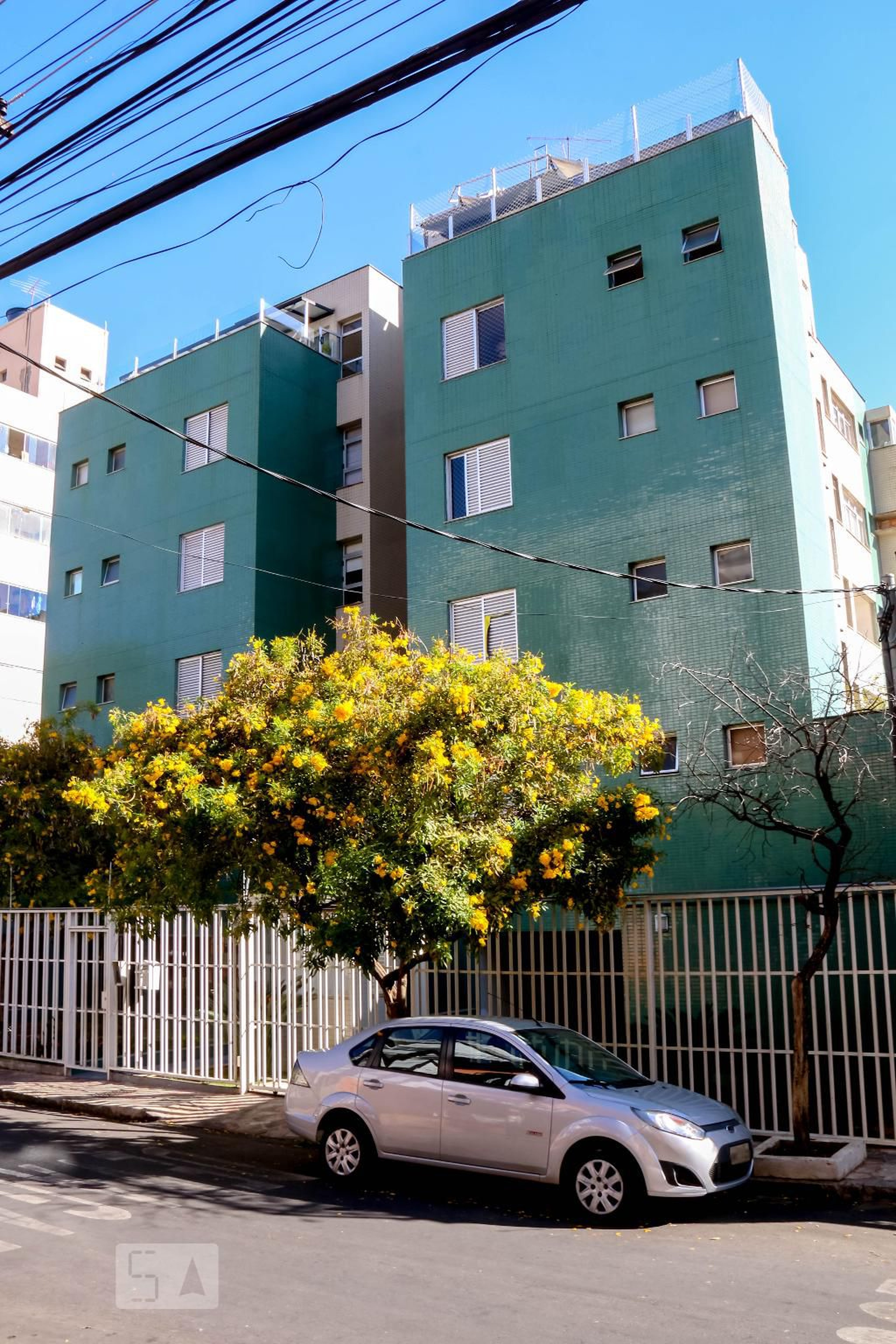 Fachada Condomínio em Rua Santa Cruz, 602