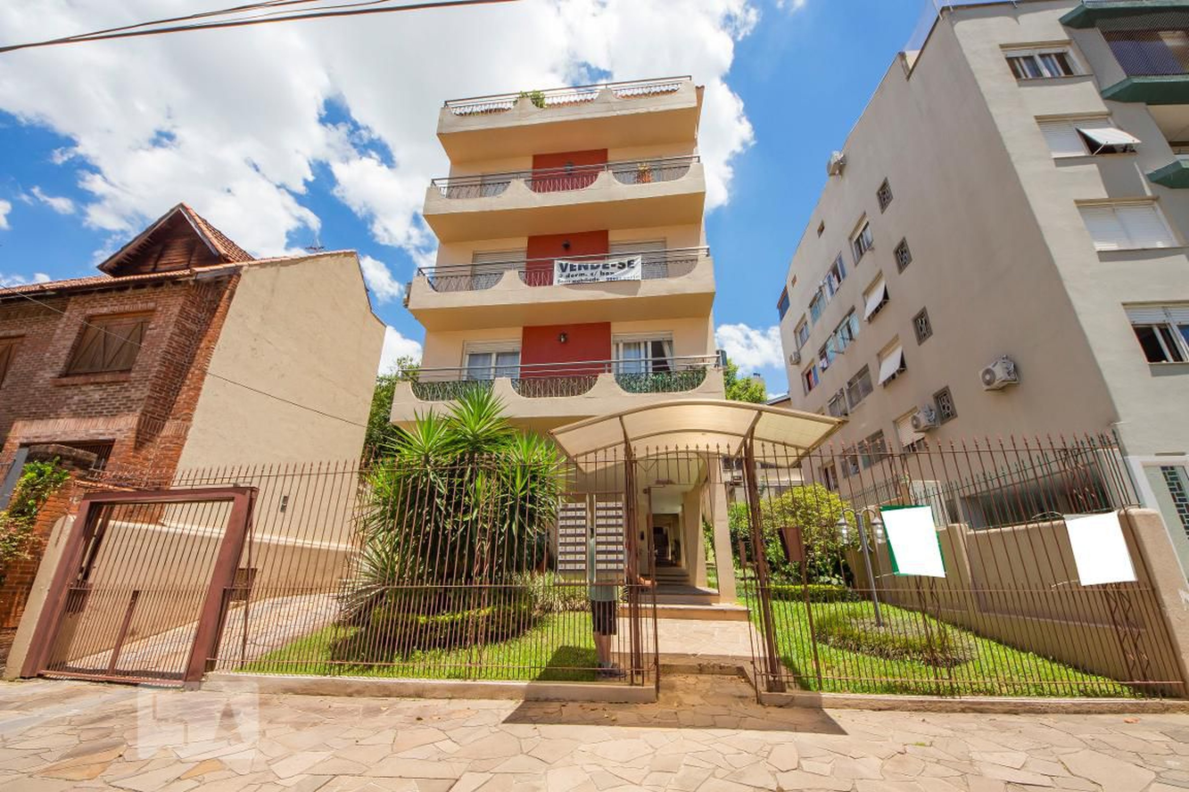 Fachada do Condomínio Condomínio Prof Zanetti