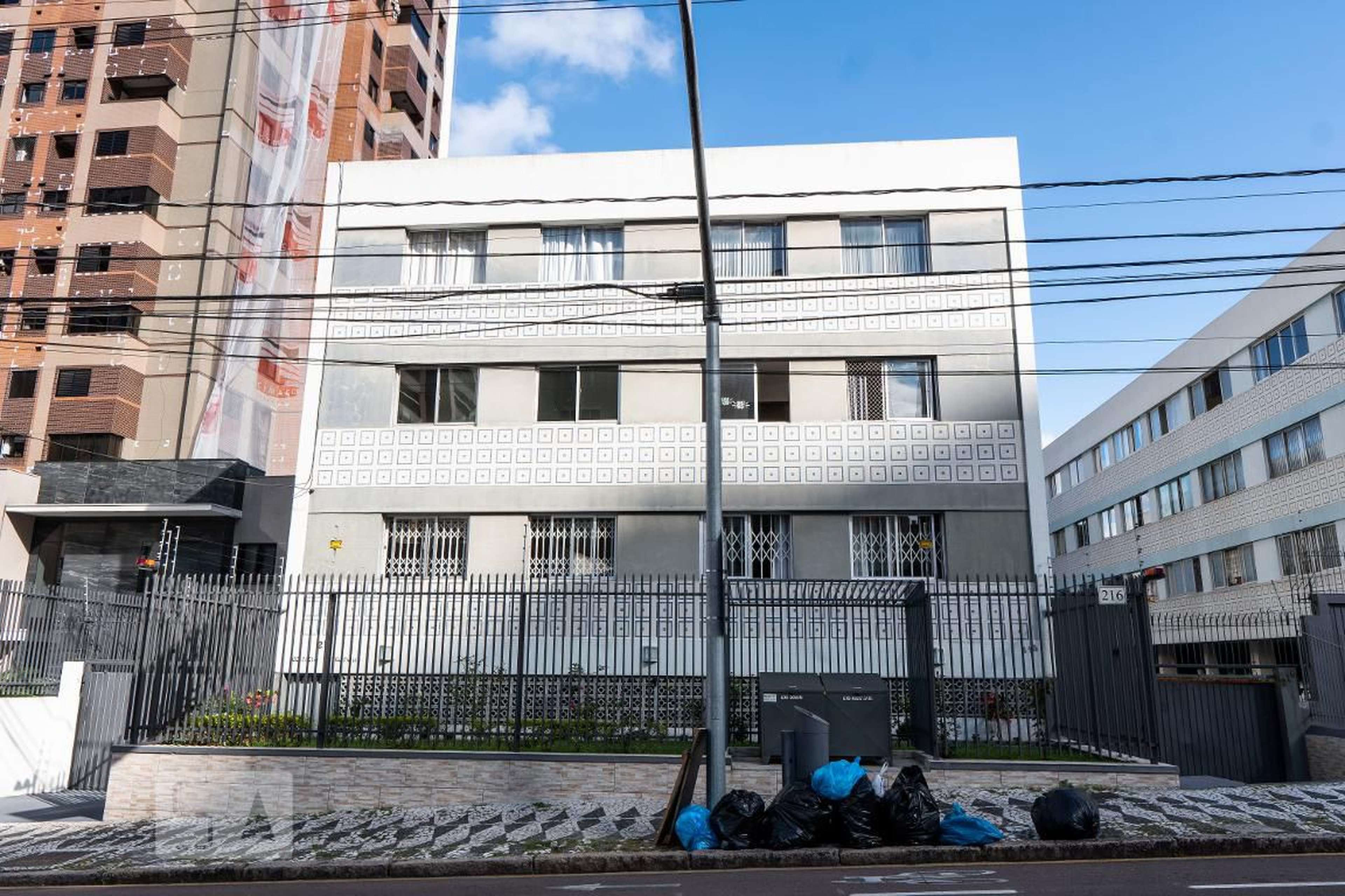 Fachada Condomínio Petrópolis