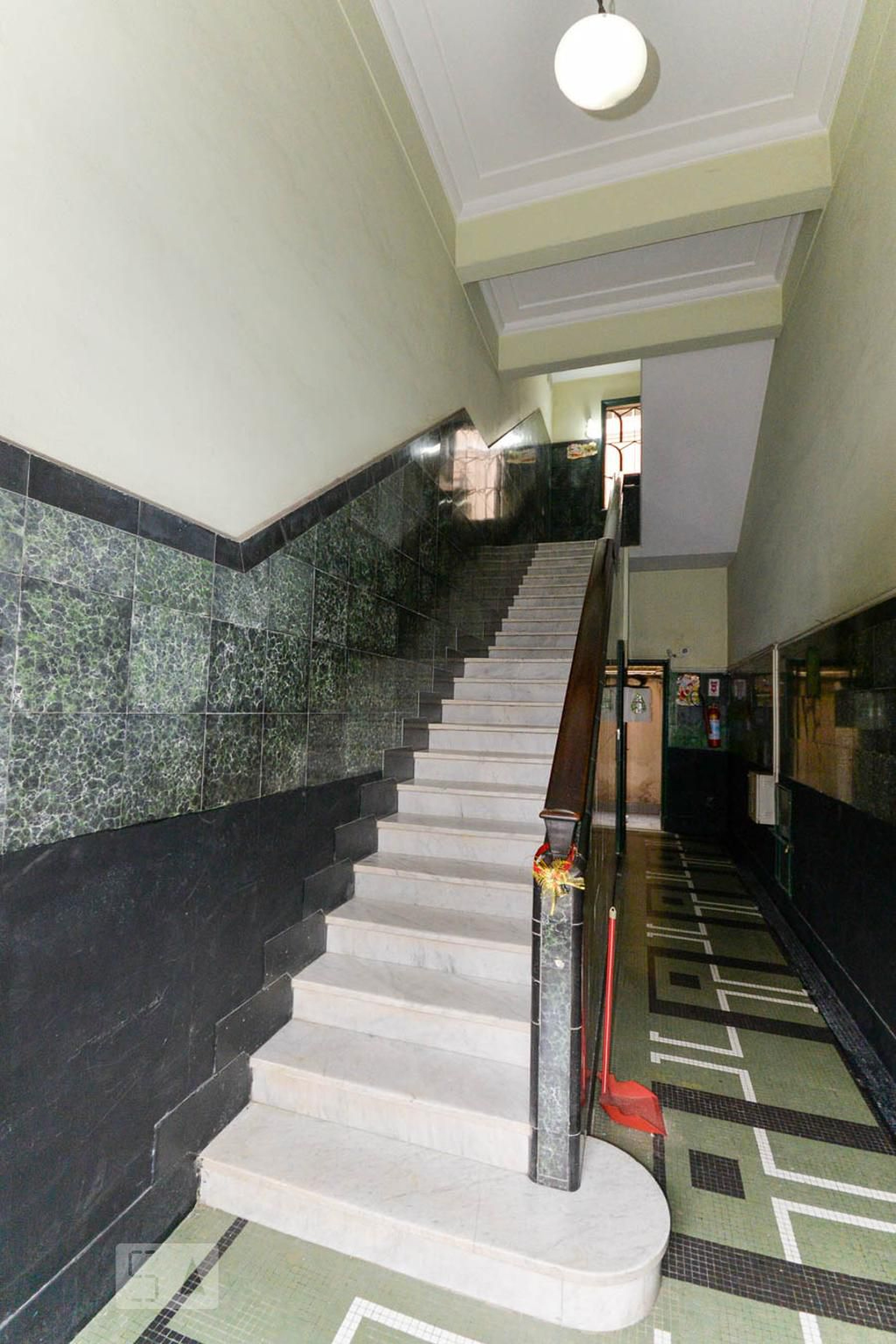 Entrada do prédio - null