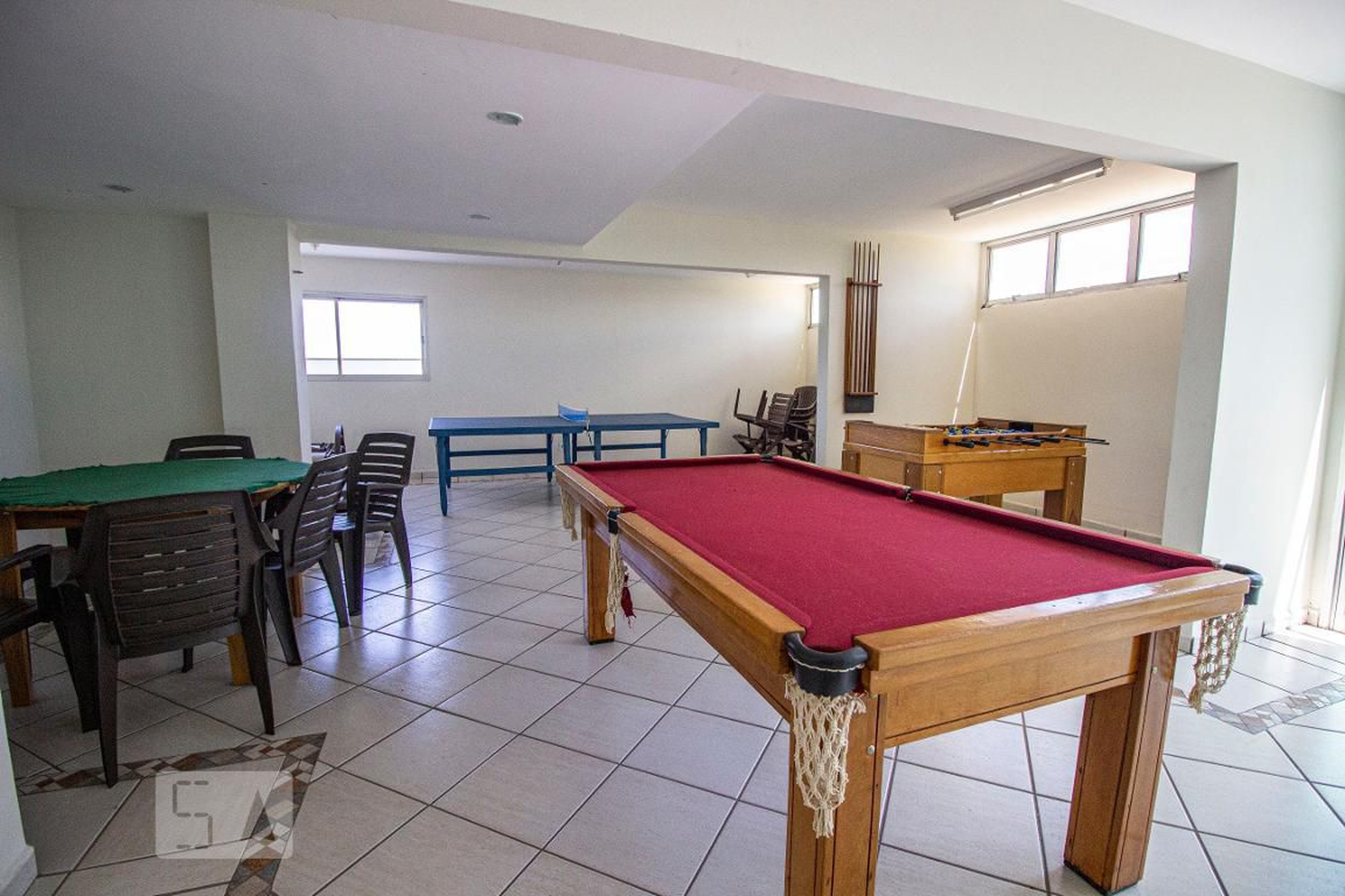 Salão de jogos - Delfim Verde