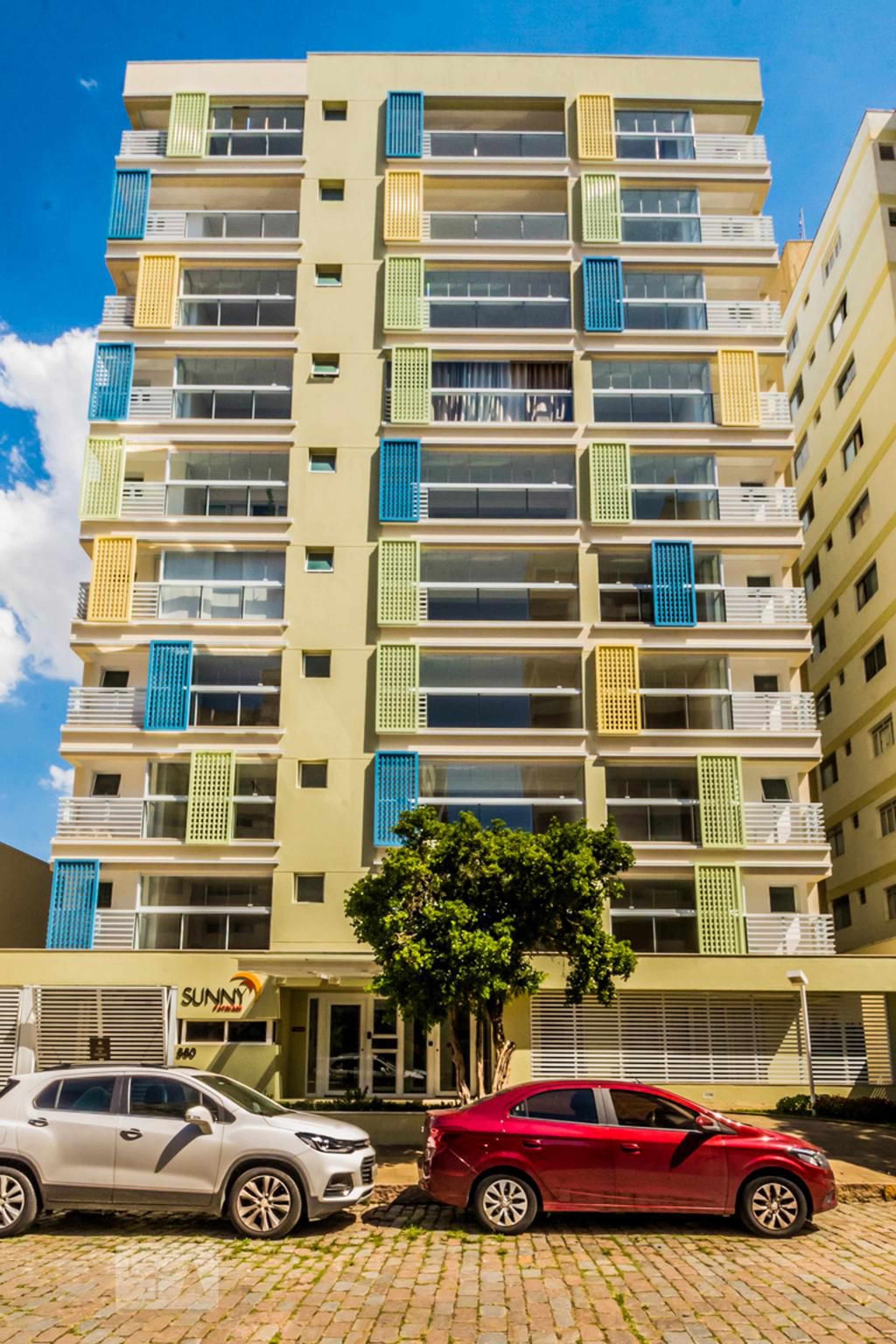 Fachada Condomínio Sunny Patriani