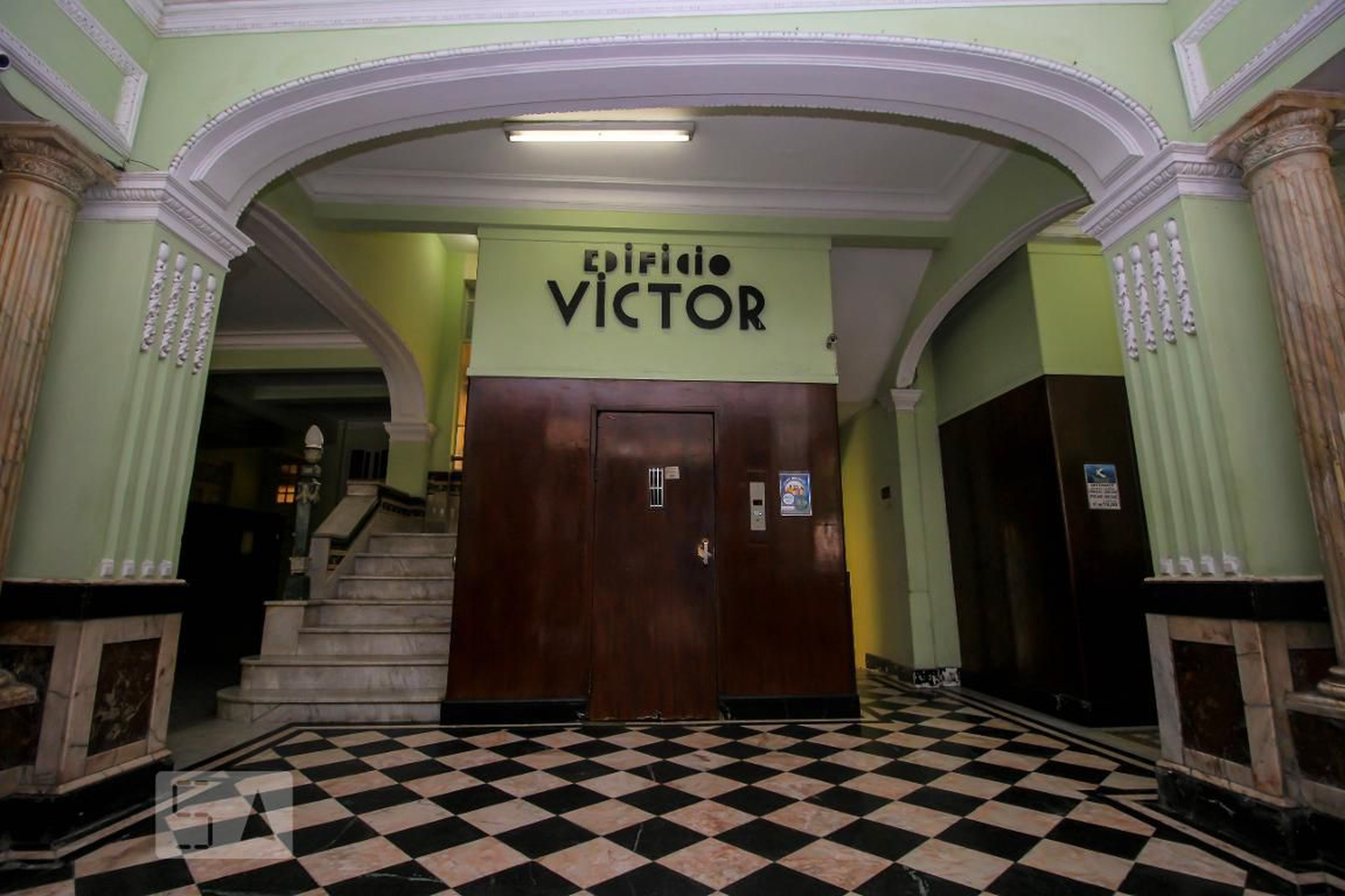 Entrada do Prédio - Edifício Victor