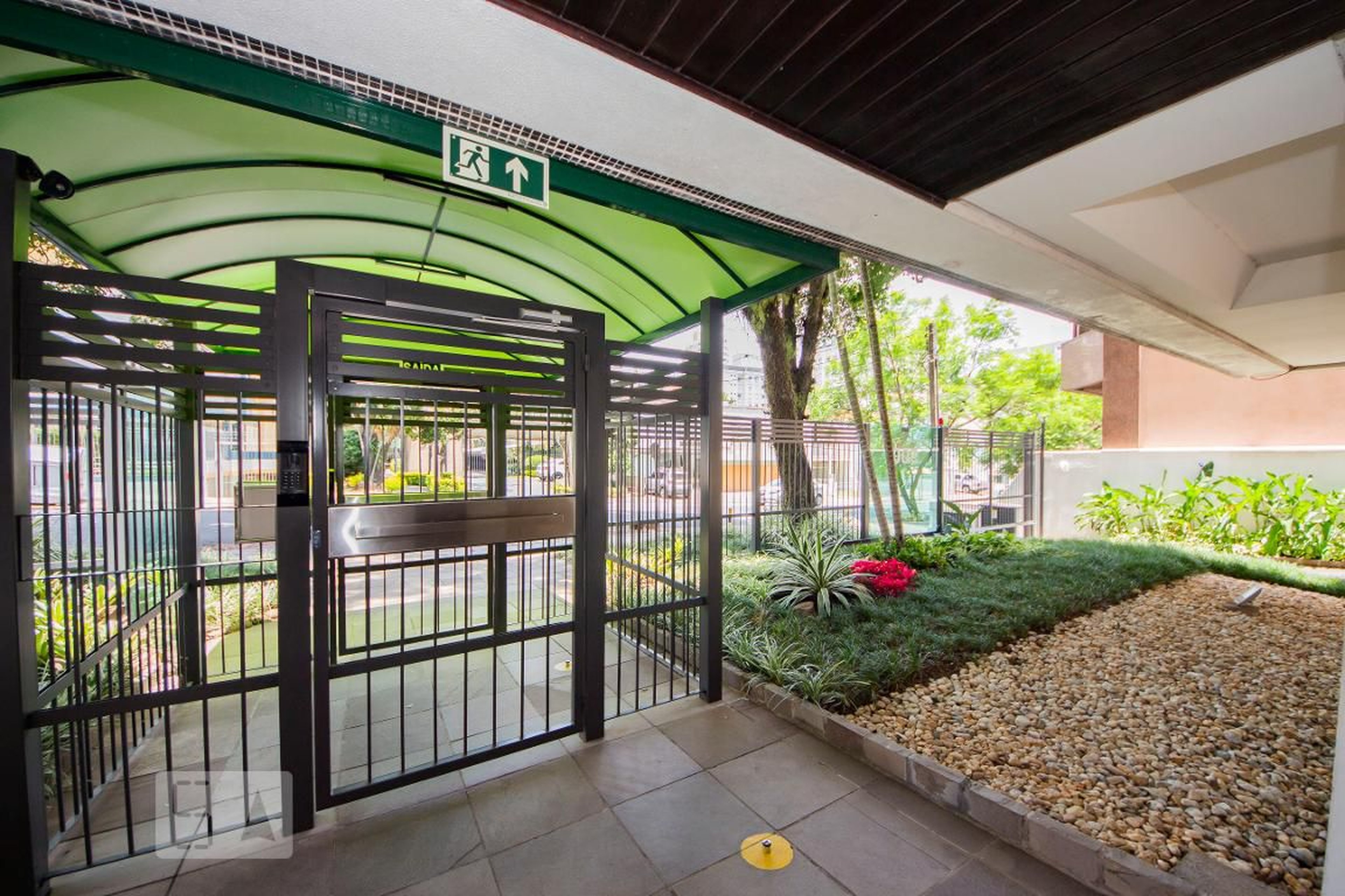 Fachada do Condomínio Edifício Kyssia