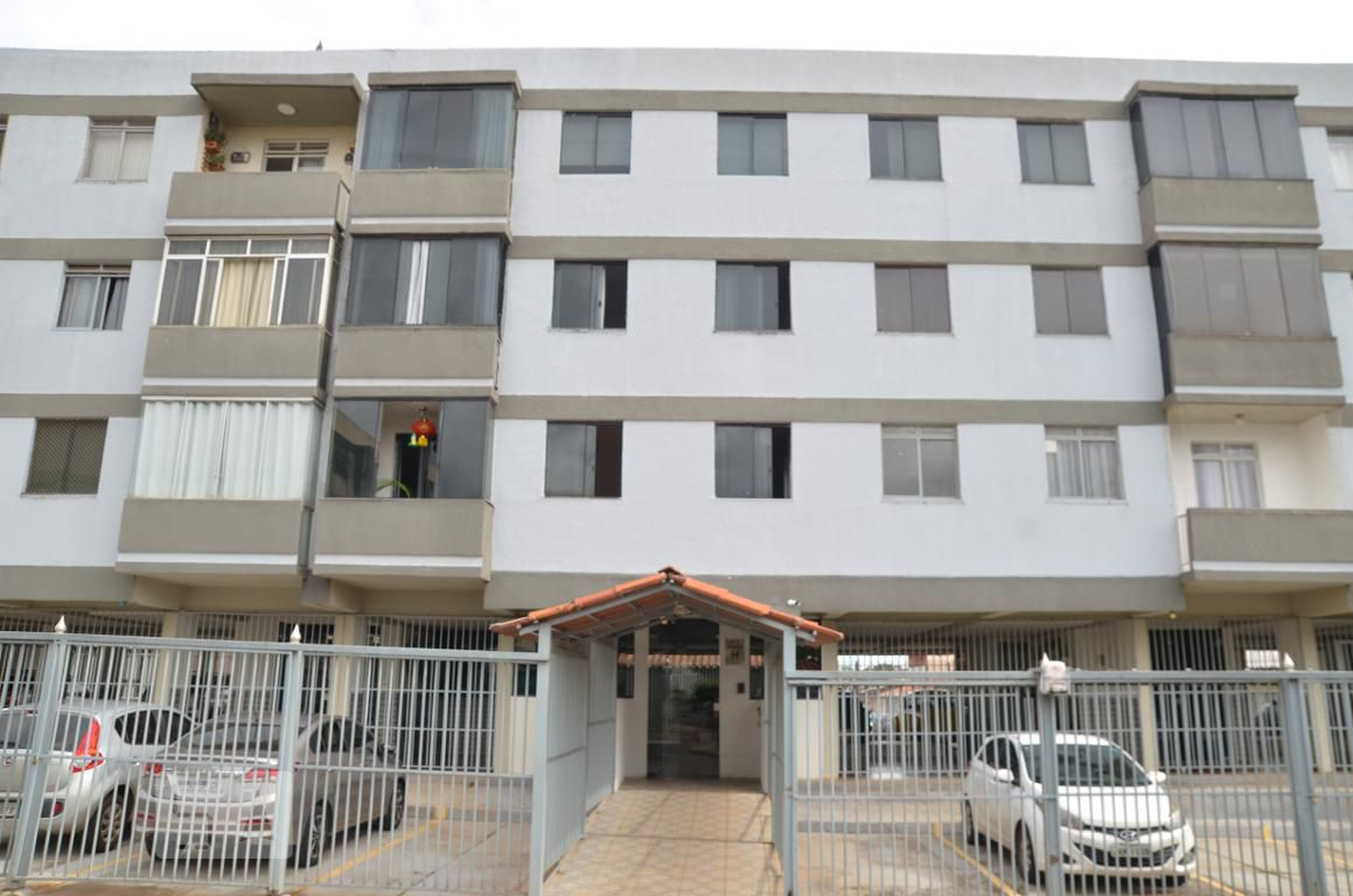 Fachada Condomínio em Qi 14, Bloco H