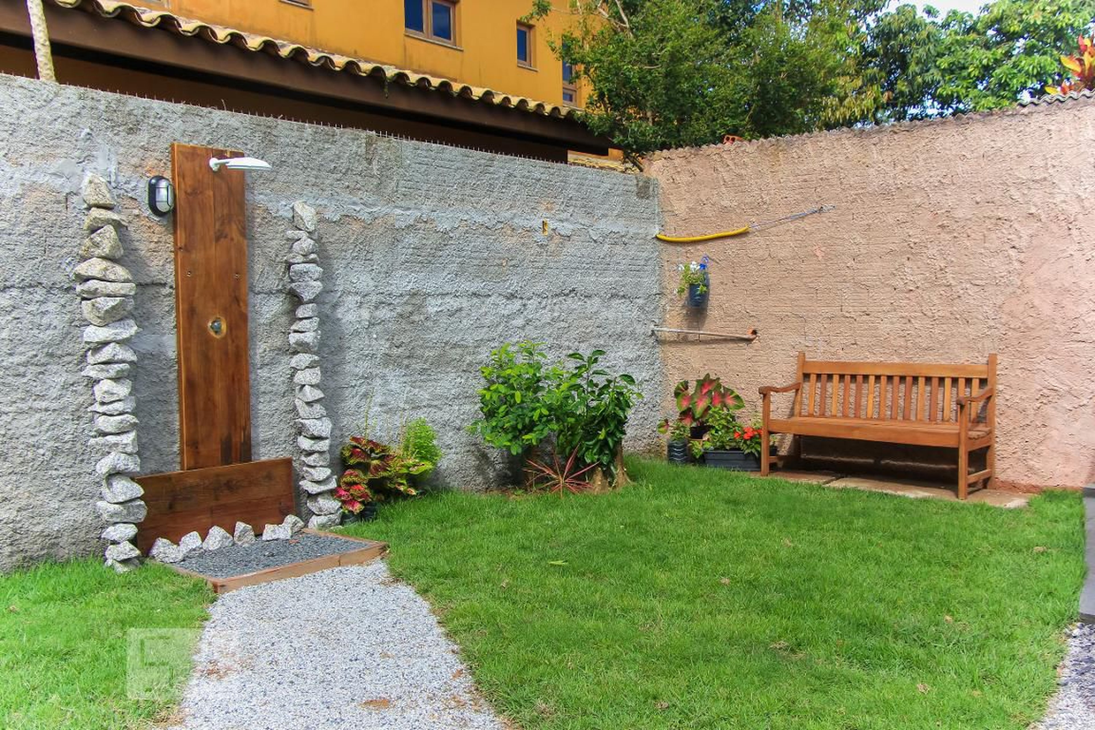 Fachada Condomínio em Servidão Família Nunes, 248