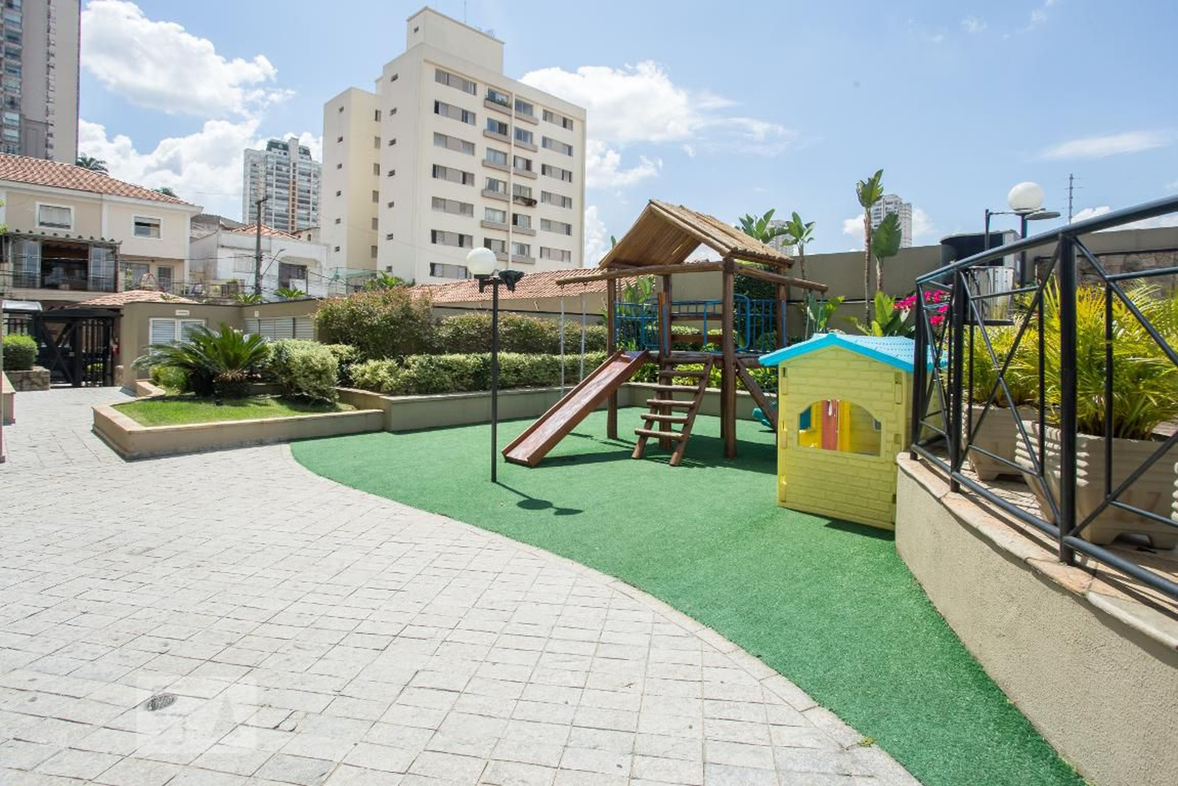 Playground - Edifício Asti