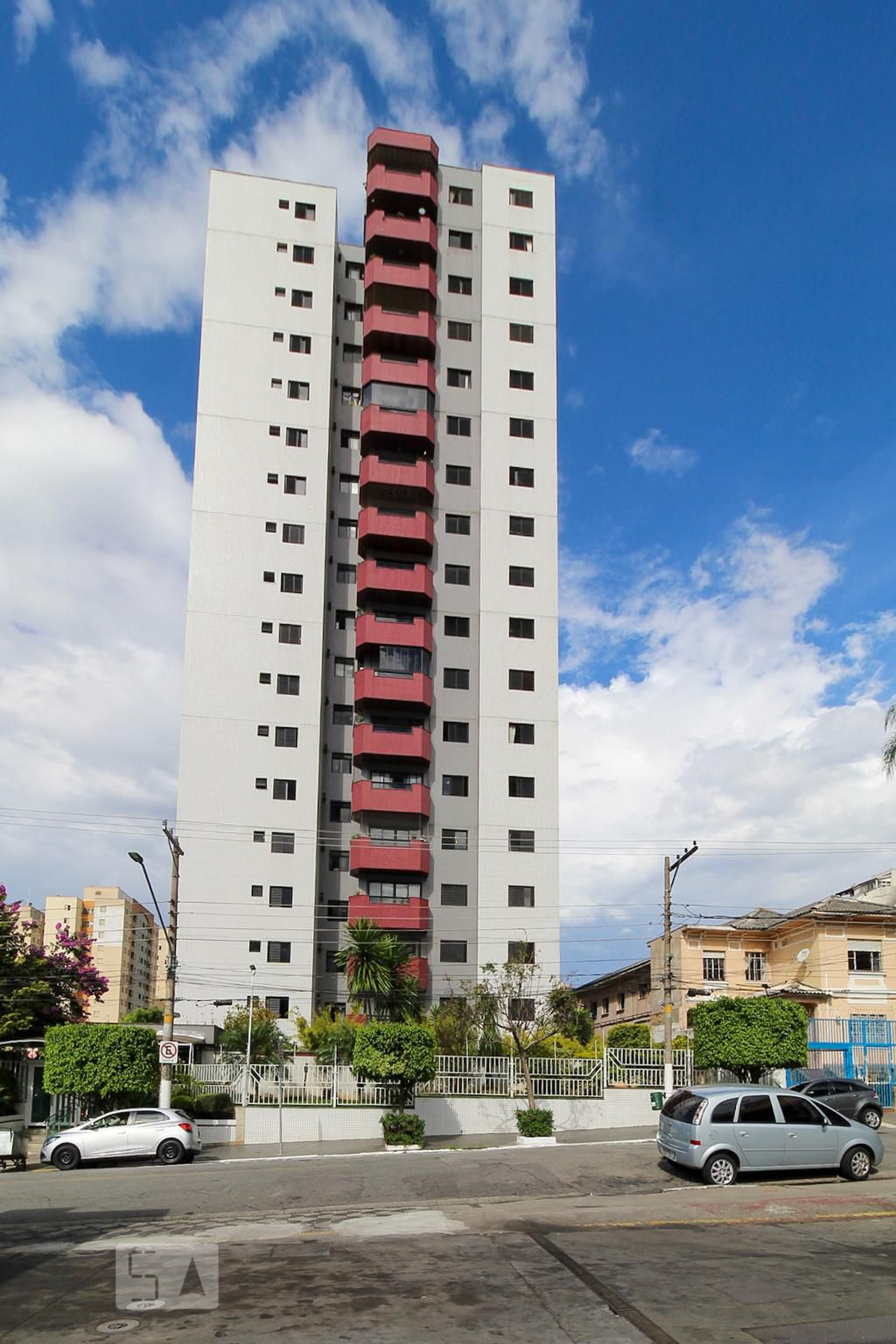 Fachada do Condomínio Condomínio Antares