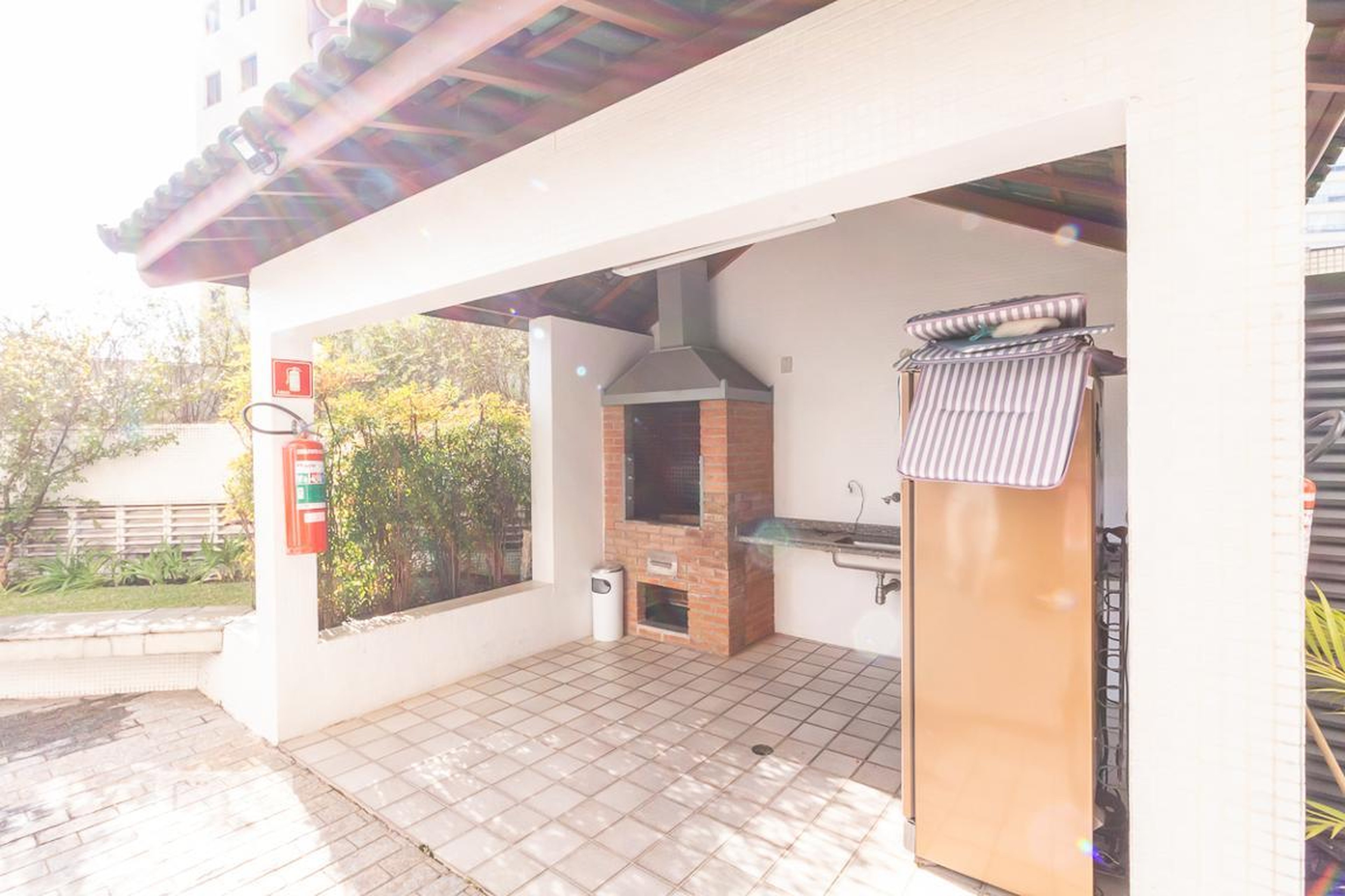 Churrasqueira - Residencial Dez Jardim Botânico