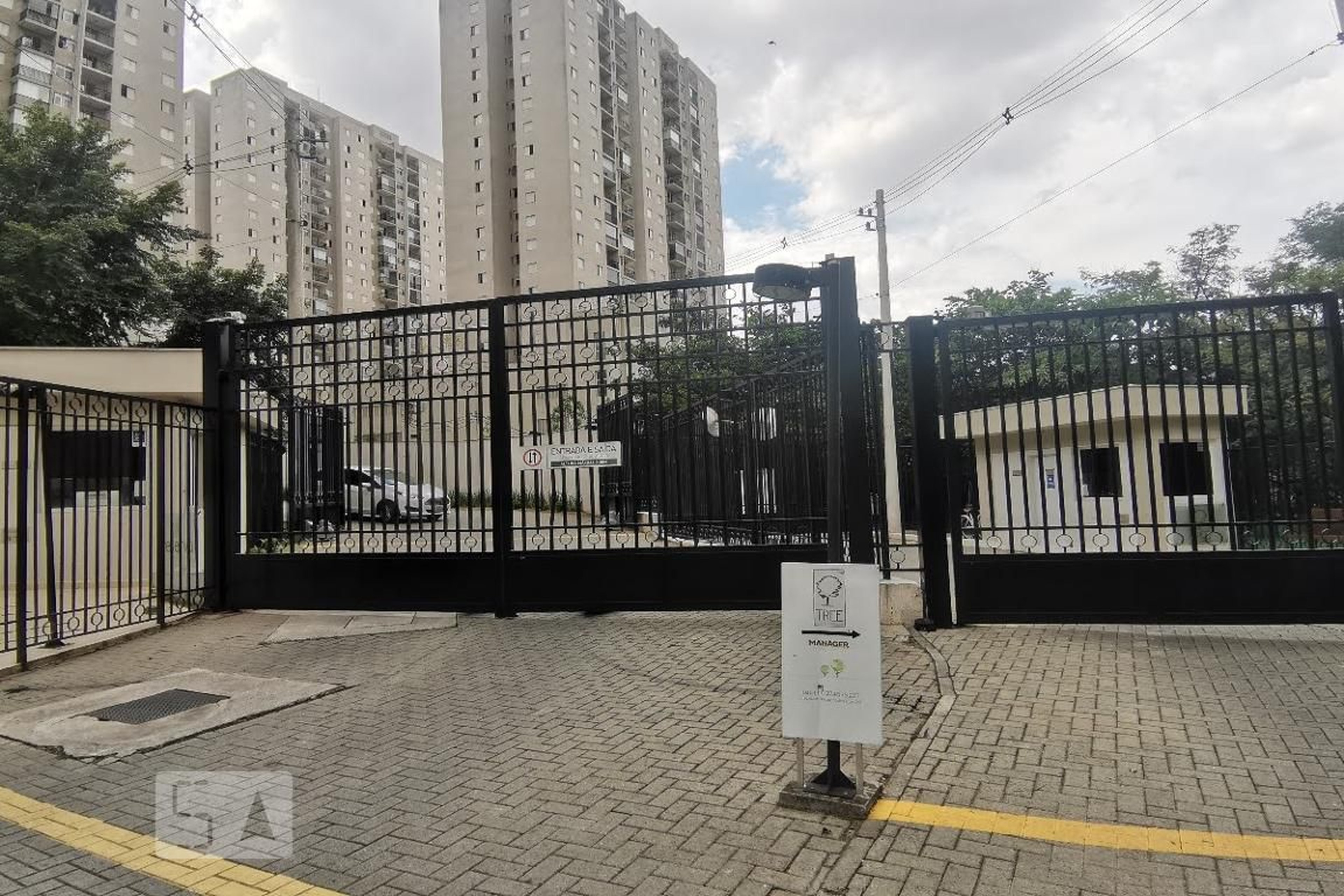 Fachada do Condomínio Condomínio em Rua Doutor Luiz Migliano, 1110