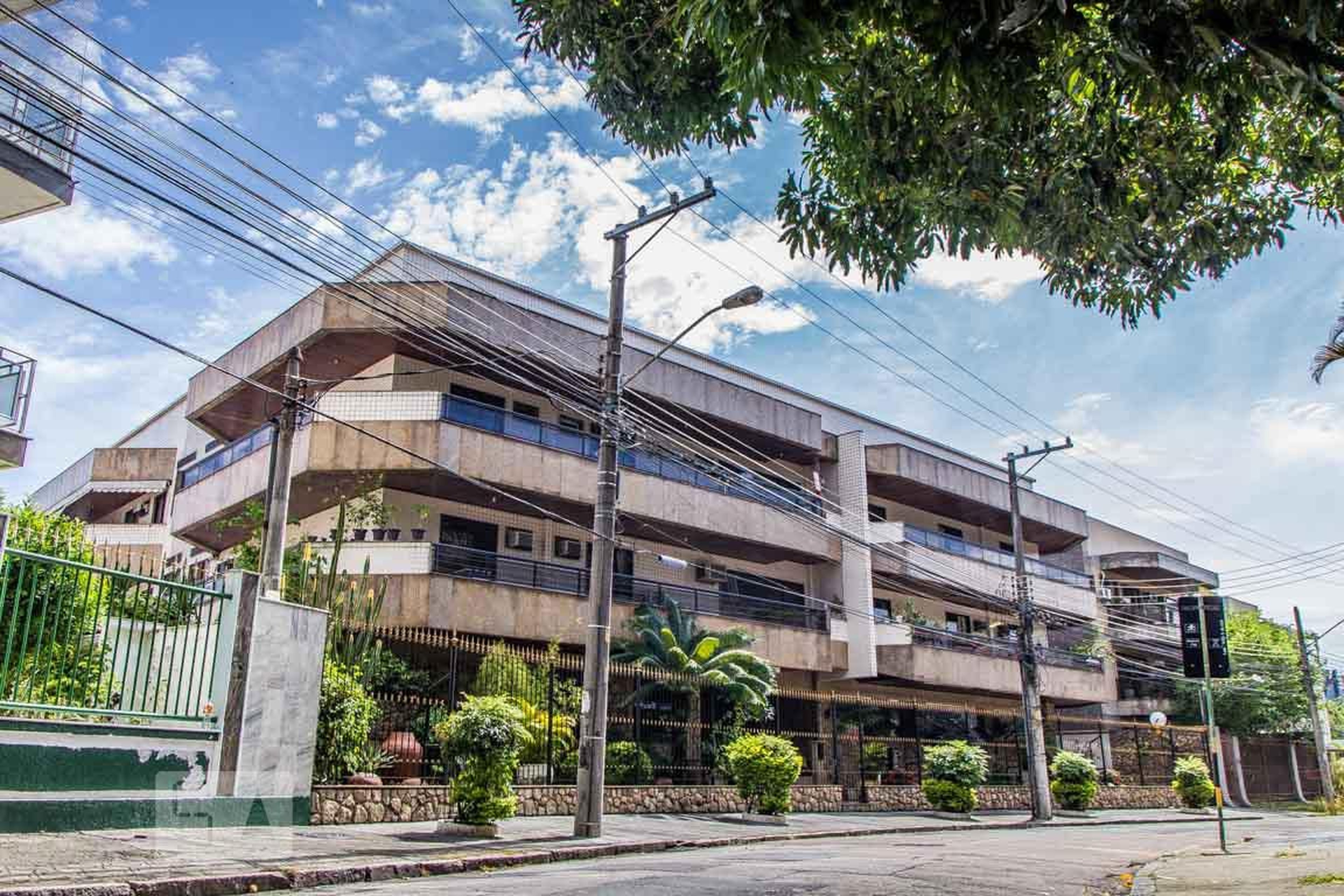 Fachada do Prédio Condomínio em Rua Antônio Nascimento, 111