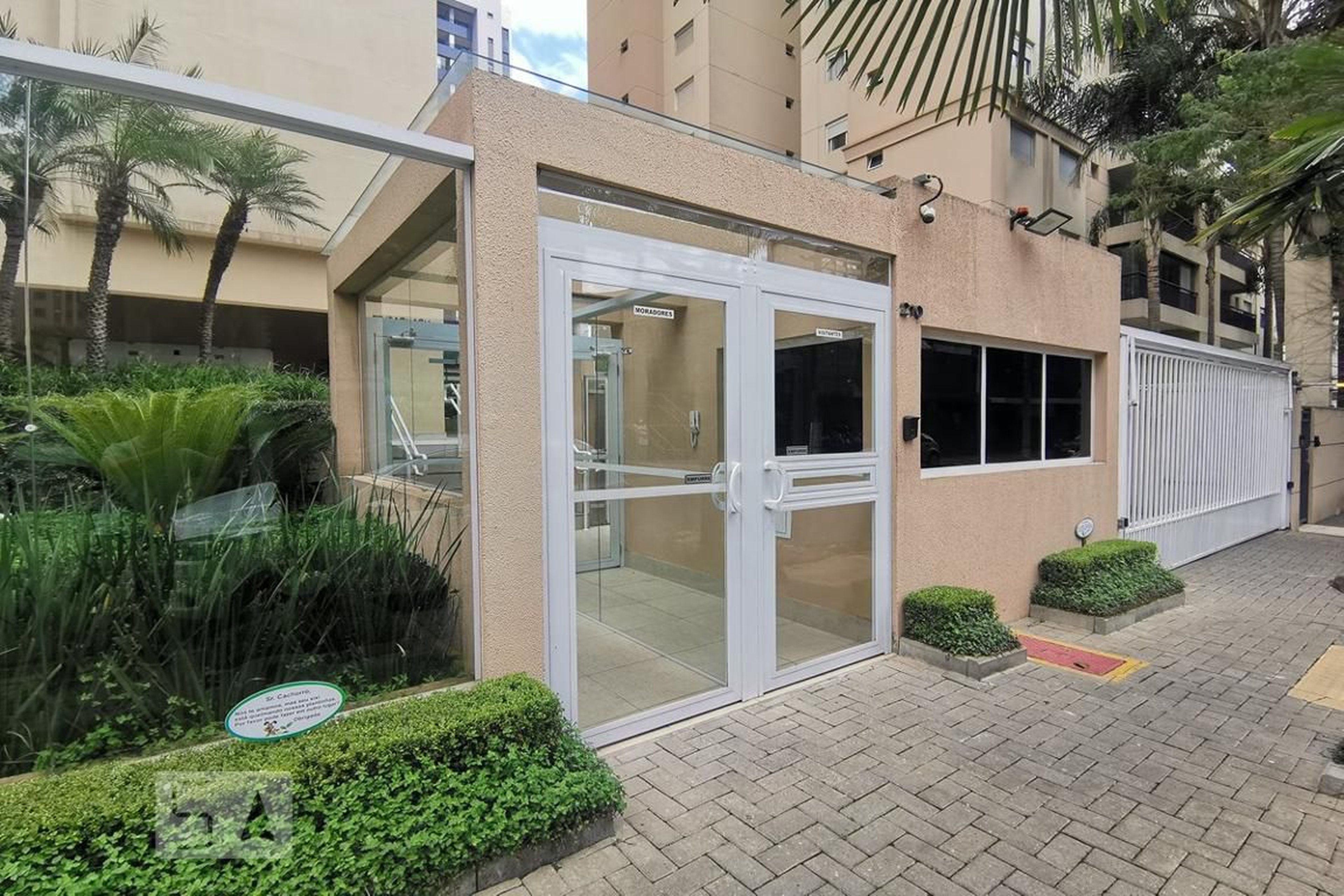 Fachada do Condomínio Condomínio Itaguaçu