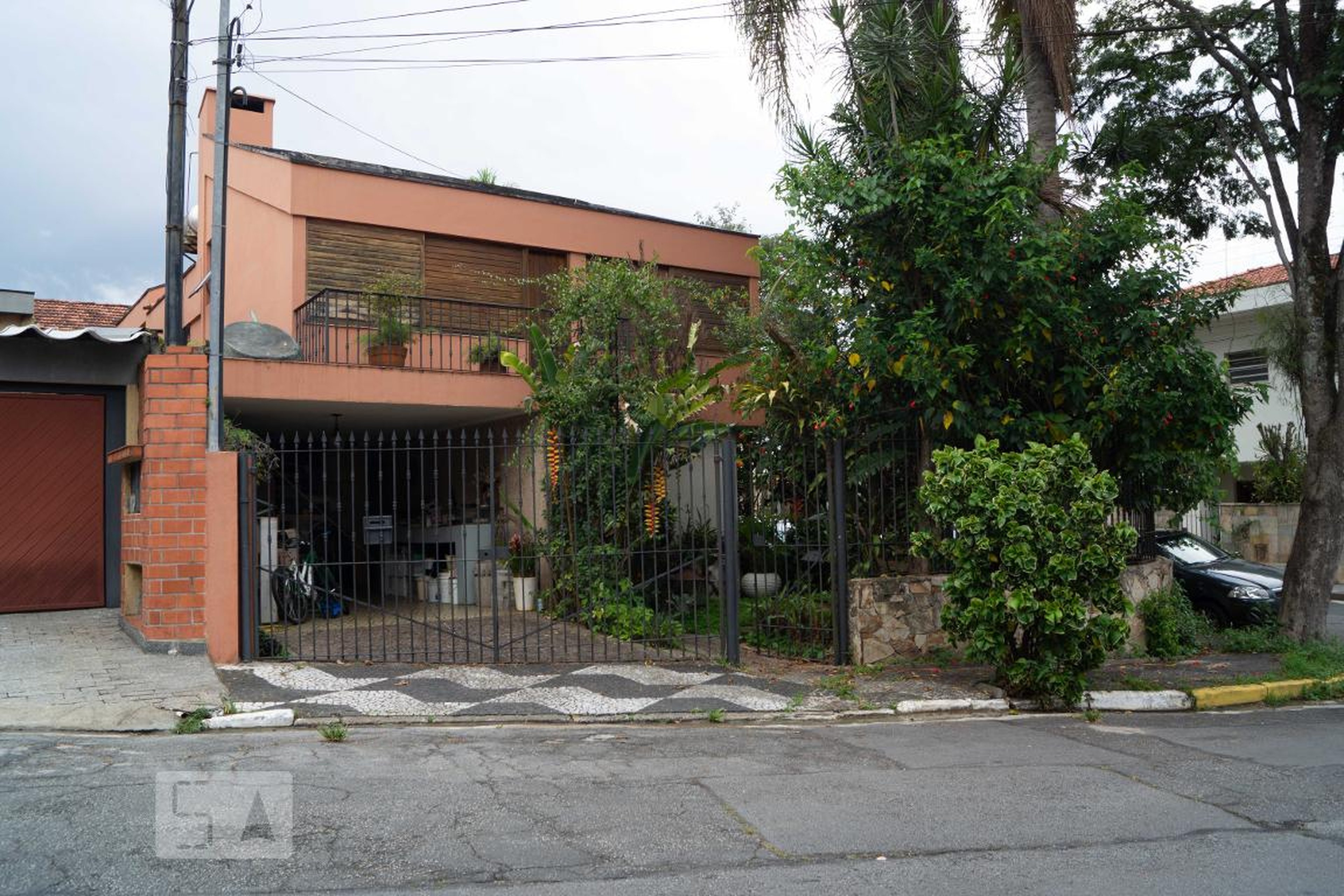 Fachada Condomínio em Rua Antonieta Revoredo, 267