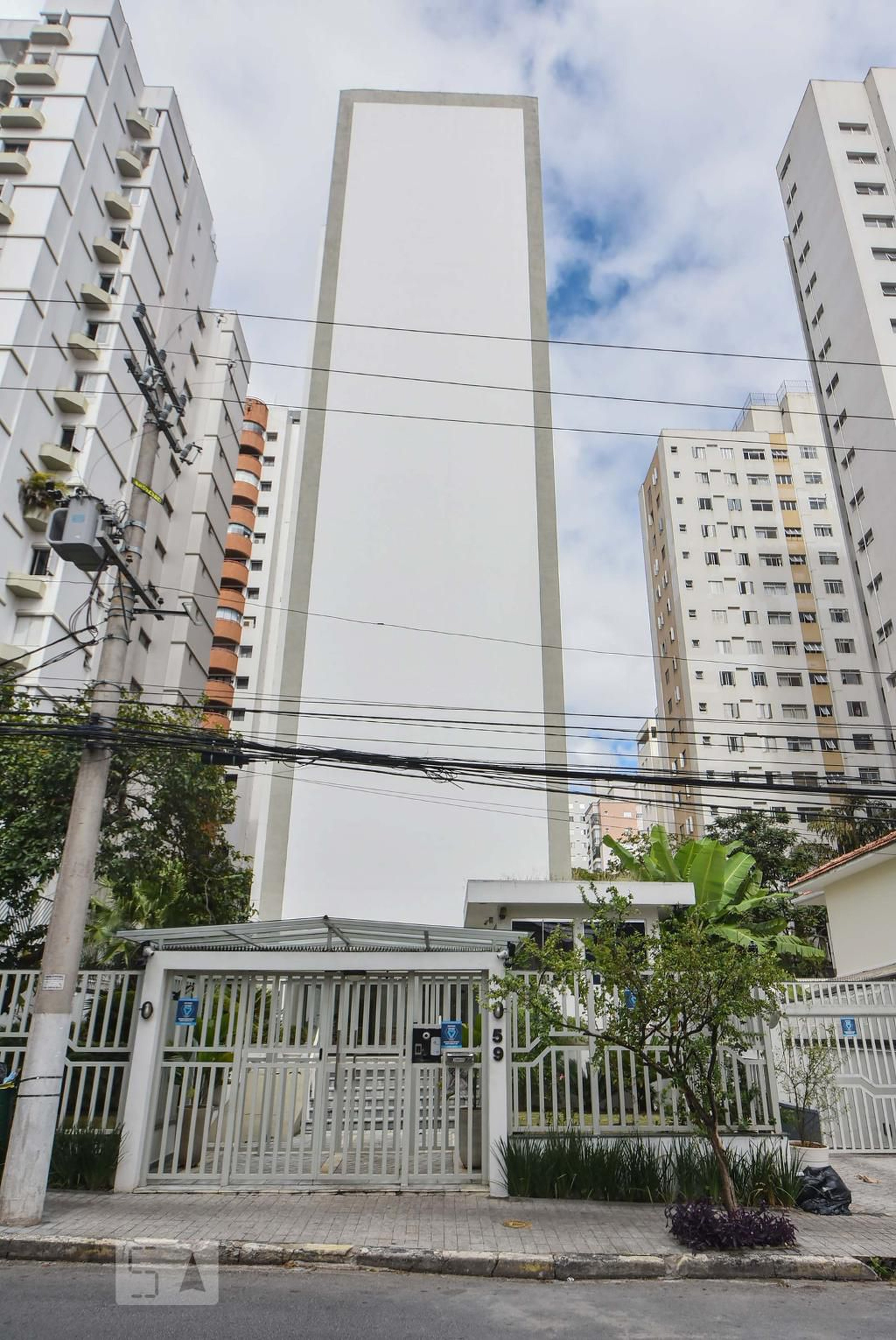 Fachada Condomínio em Rua Nebraska, 61