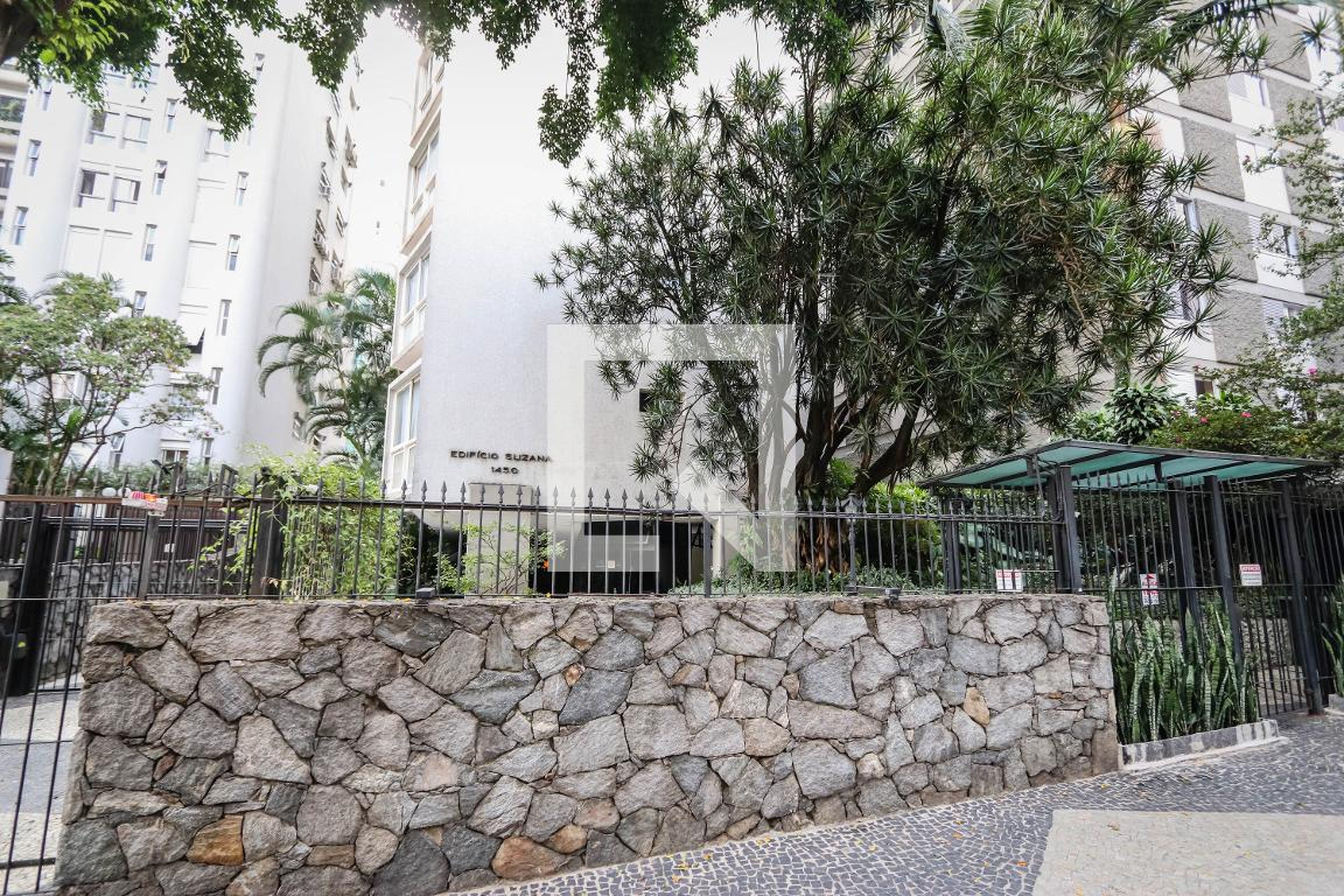 Fachada do Prédio Condomínio Suzana
