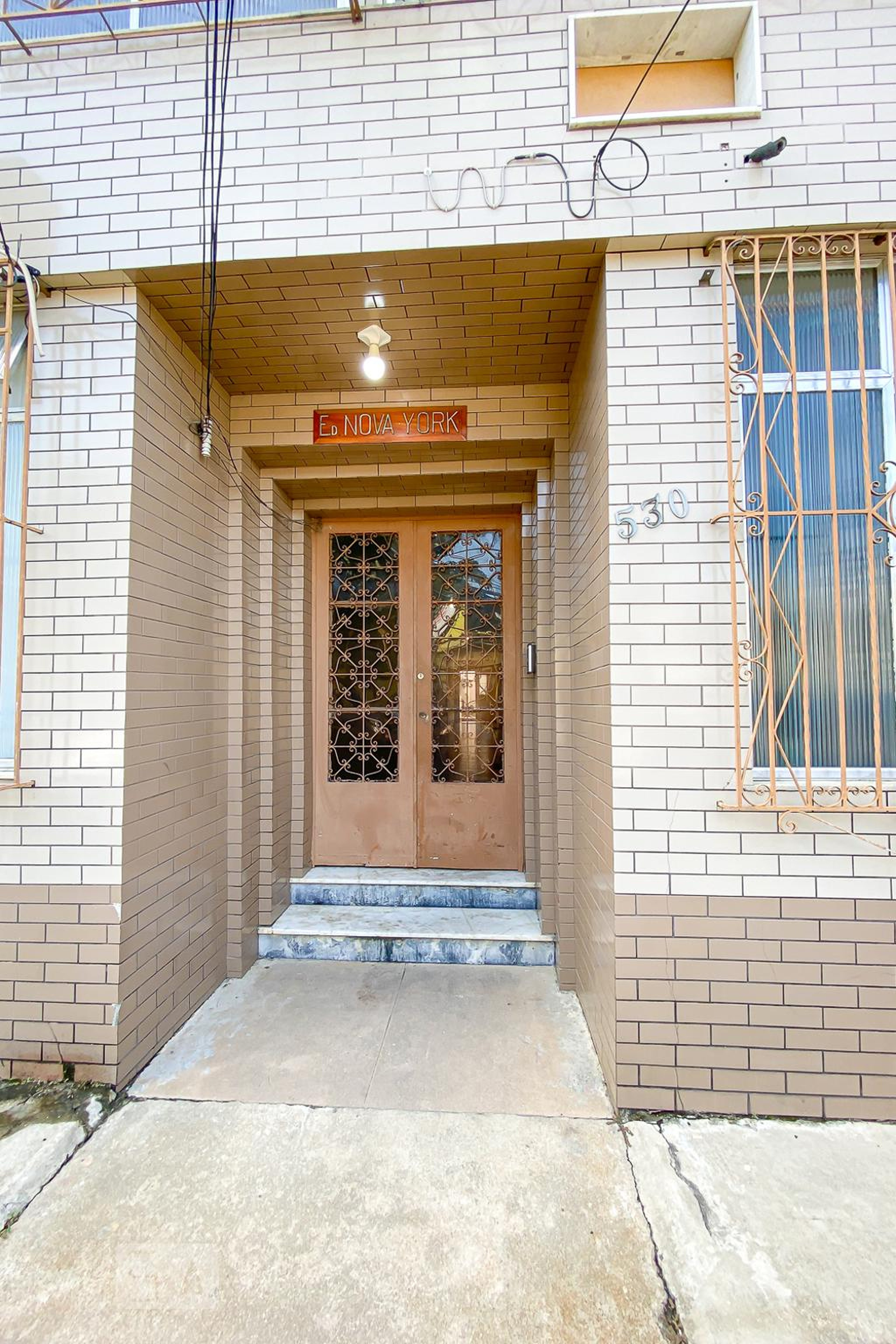 Entrada do Prédio - Edifício Nova York