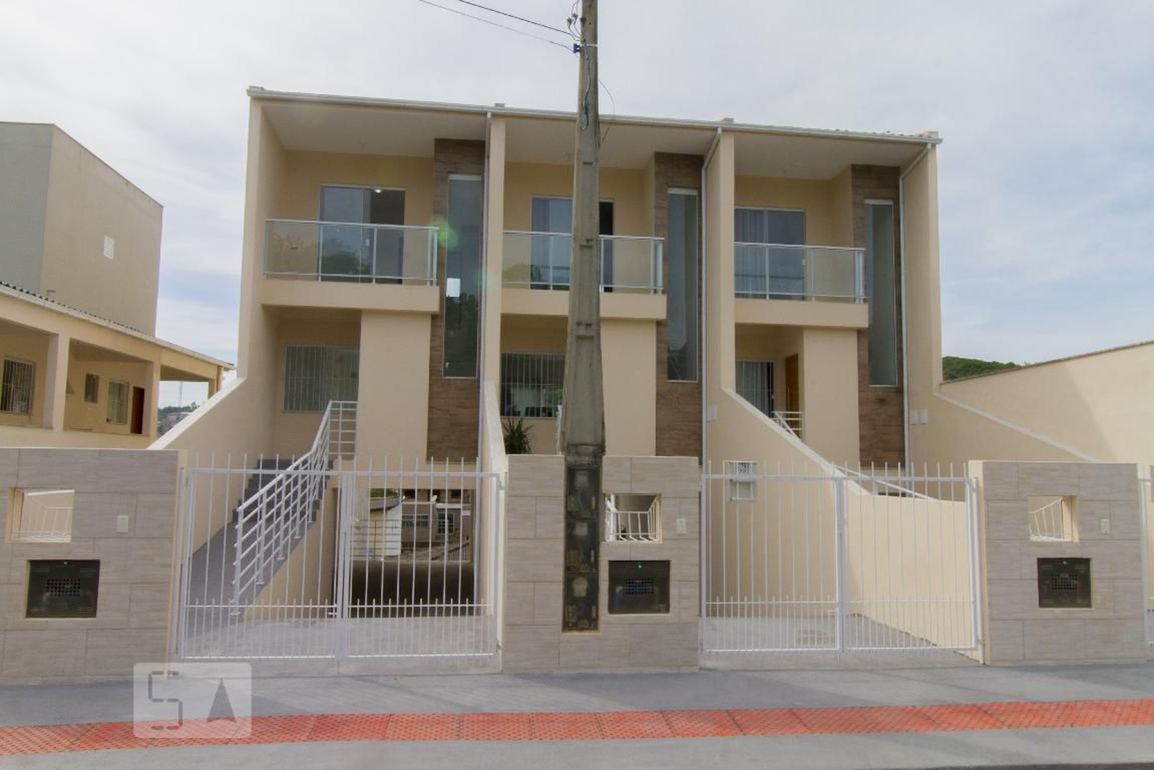 Fachada Condomínio em Rua Francisco Alves, 2753