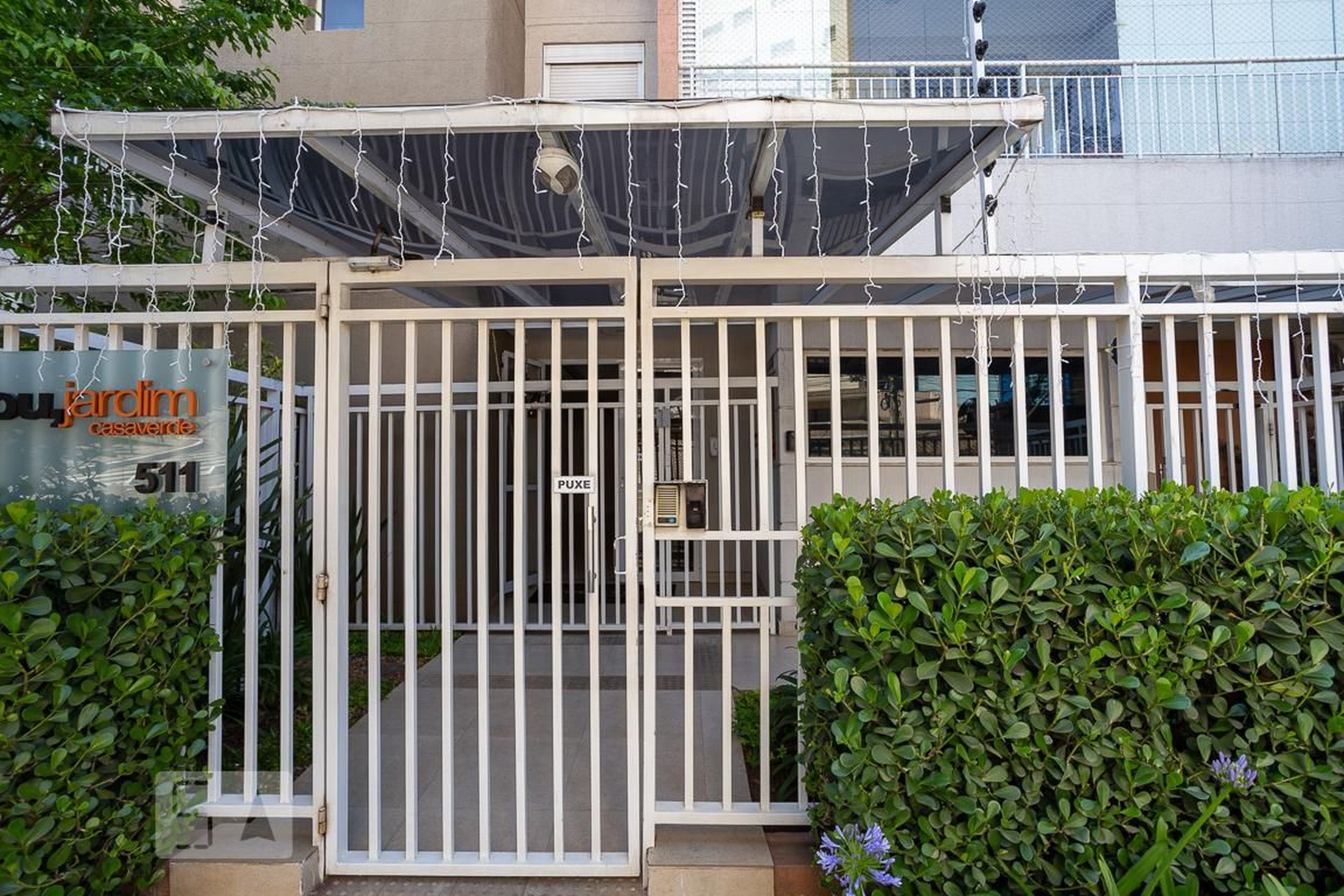 Fachada do Condomínio Condomínio You Jardim Casa Verde