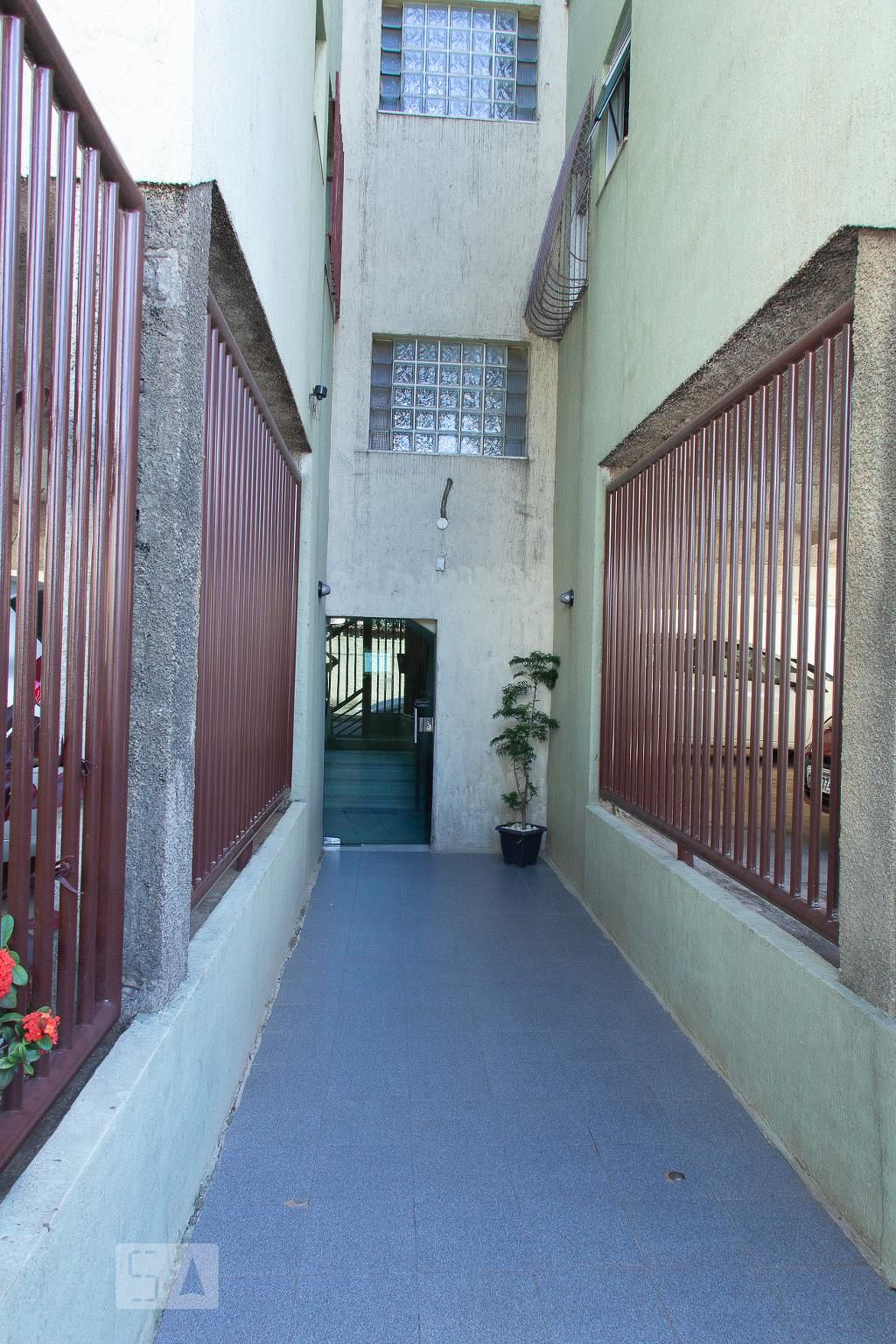 Entrada do Prédio - Edifício Monte Líbano