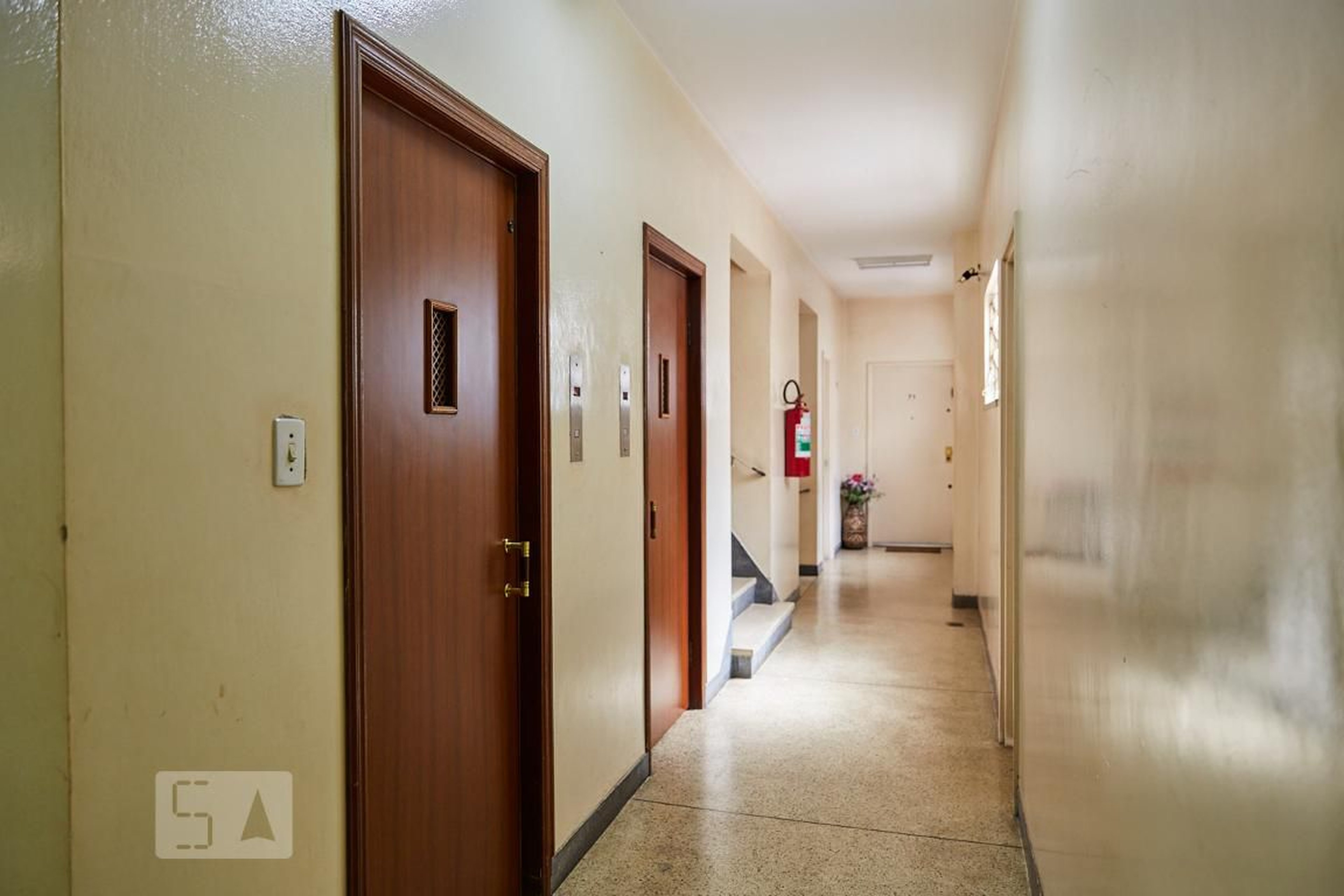 Elevador - Edificii Dorly