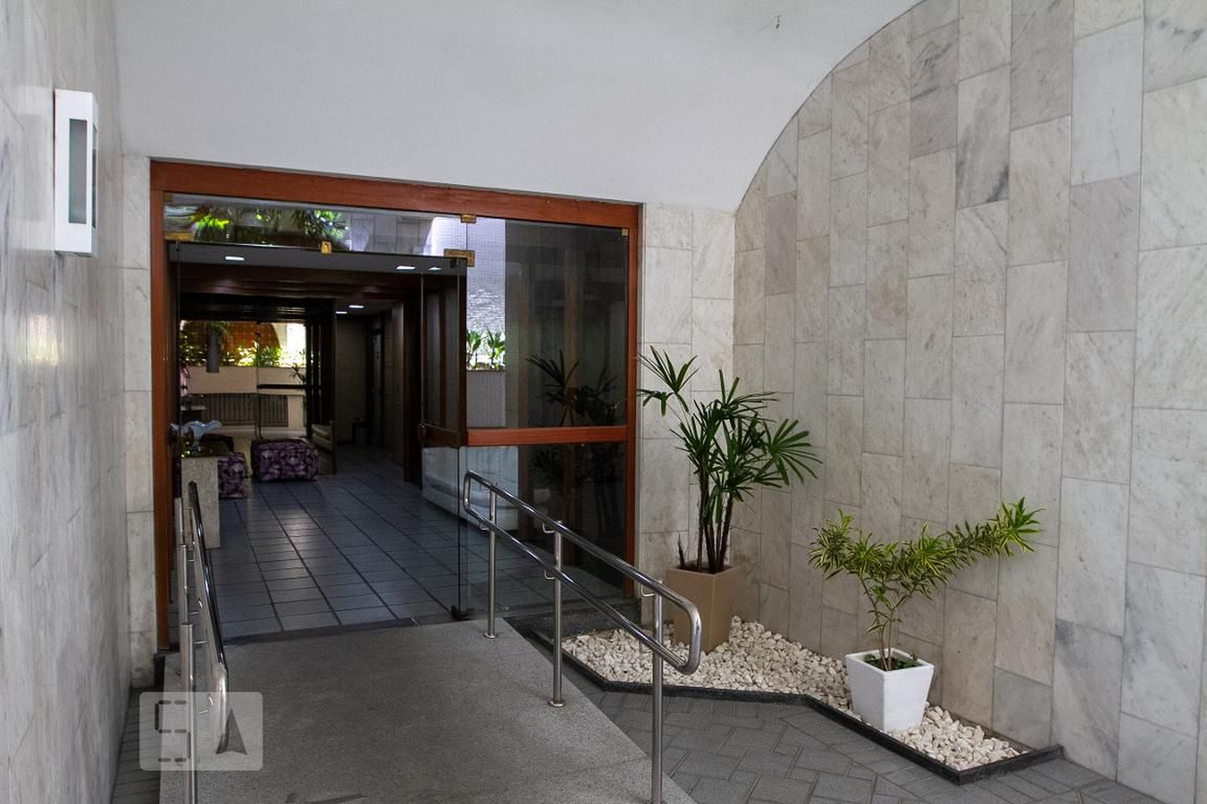 Hall social - Edifício Santo Bahdur