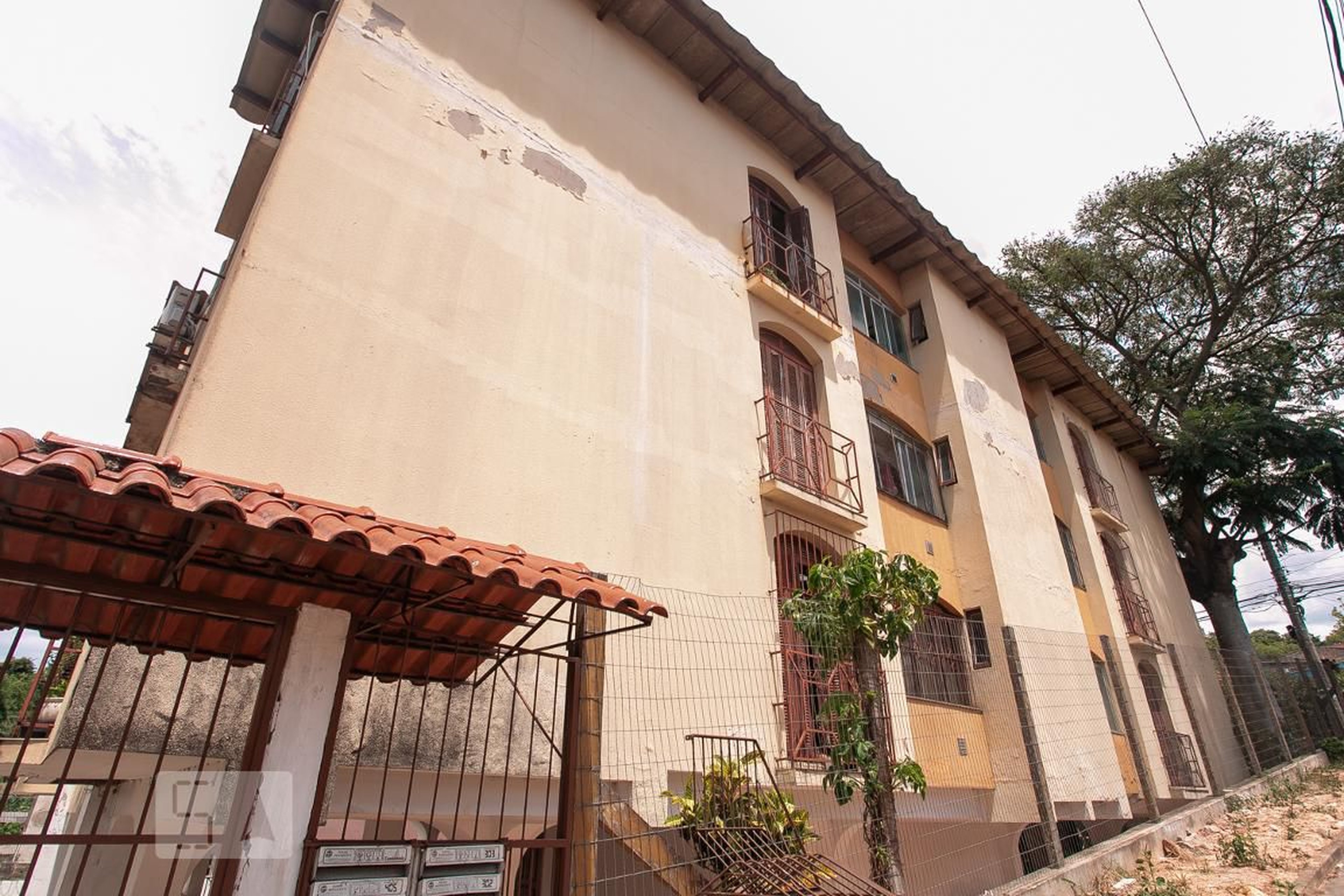 Fachada Condomínio em Rua Dona Malvina, 253