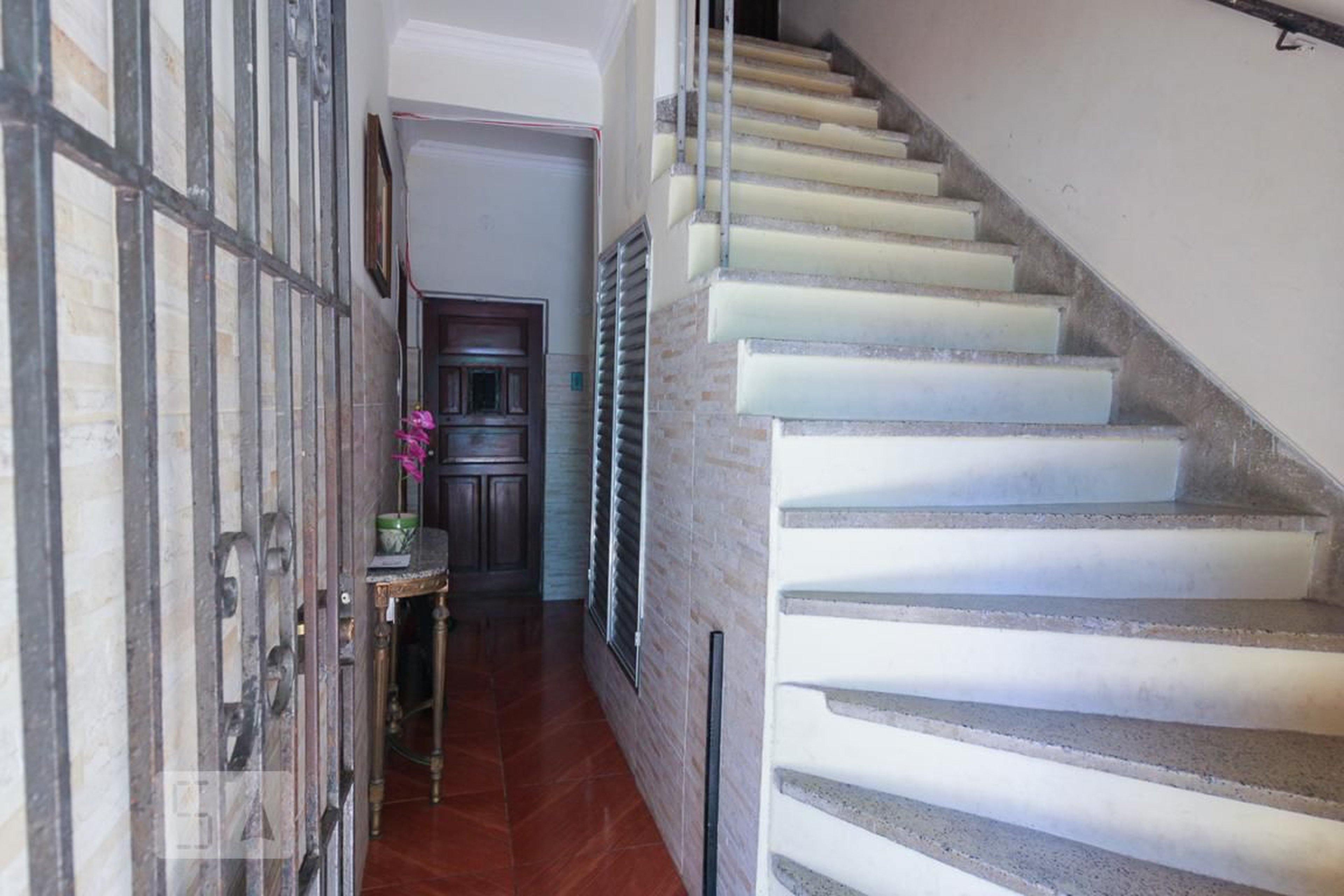 Hall - Engenheiro Clóvis Daudt, 171