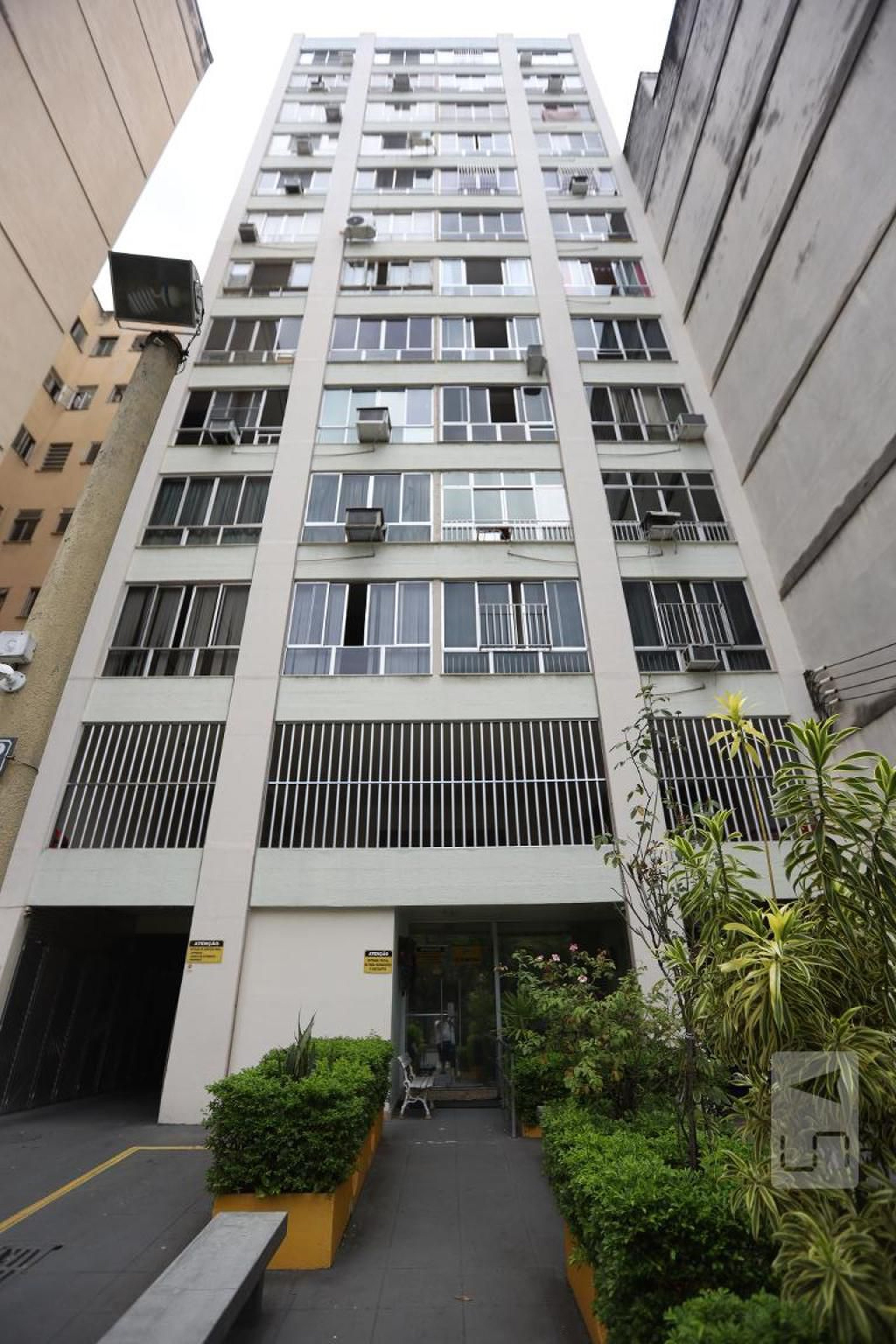 Fachada do Prédio Condomínio em Rua José do Patrocínio, 272